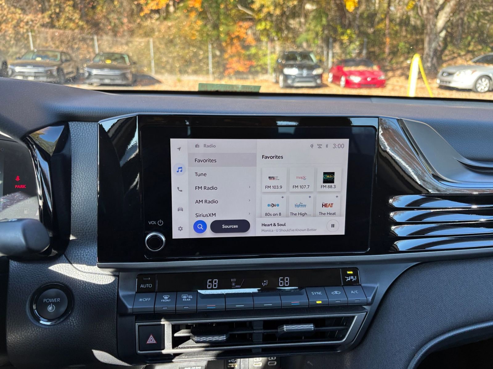 Thumbnail: 2025 Toyota Camry - 18