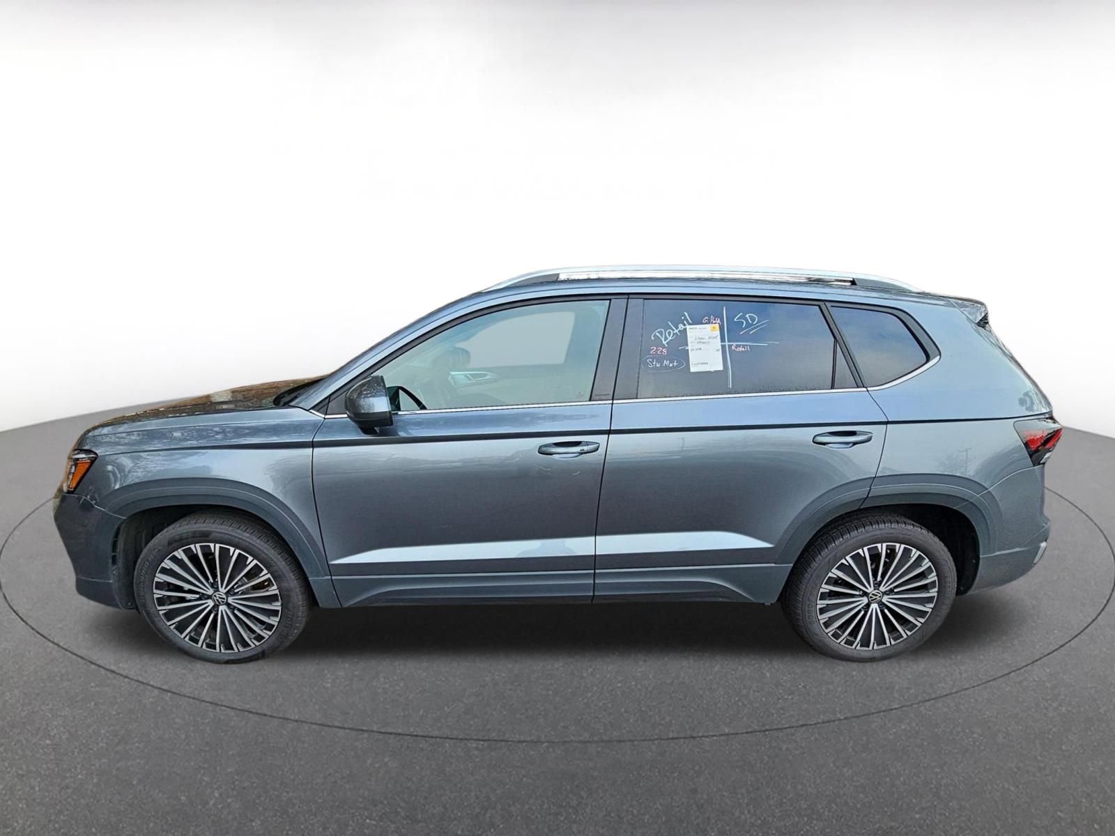 Thumbnail: 2025 Volkswagen Taos - 4