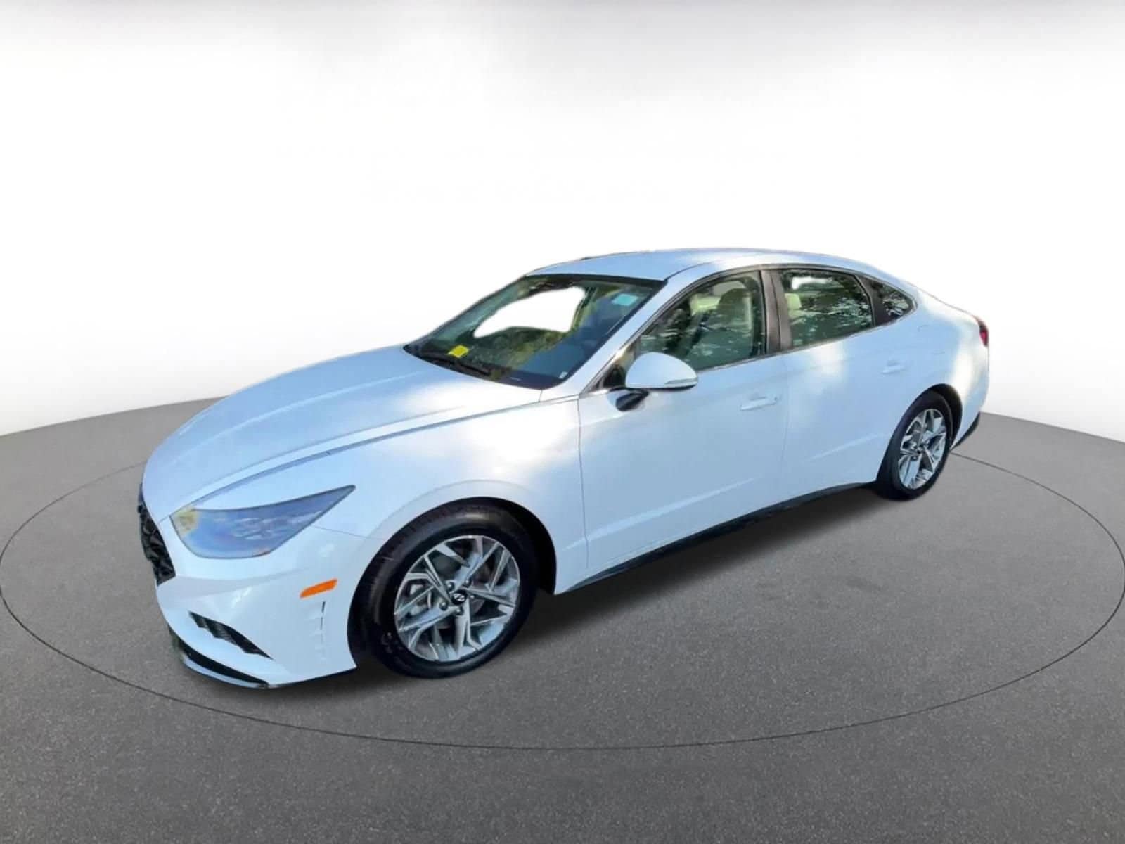 Thumbnail: 2023 Hyundai Sonata - 8