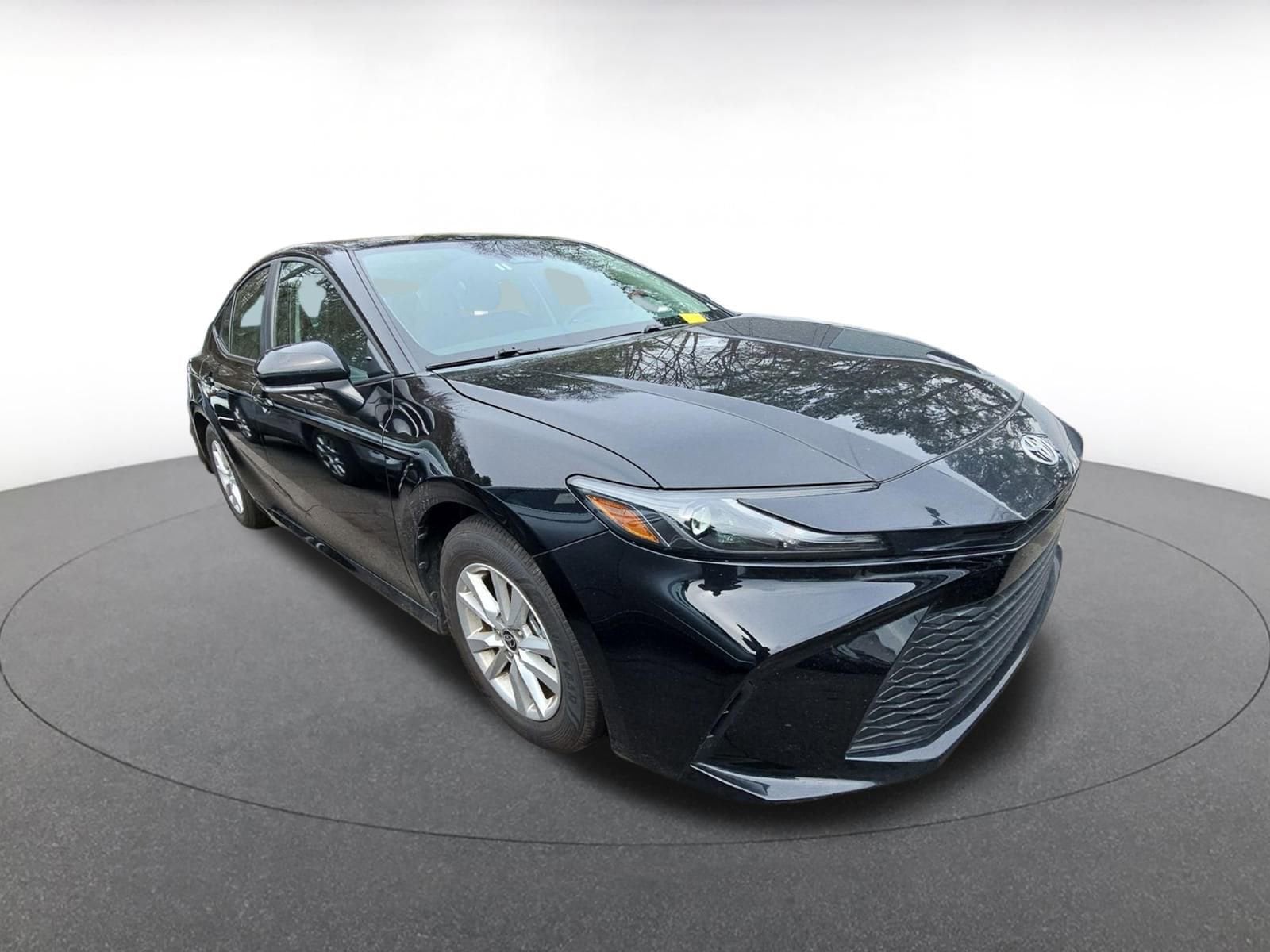 Thumbnail: 2025 Toyota Camry - 1