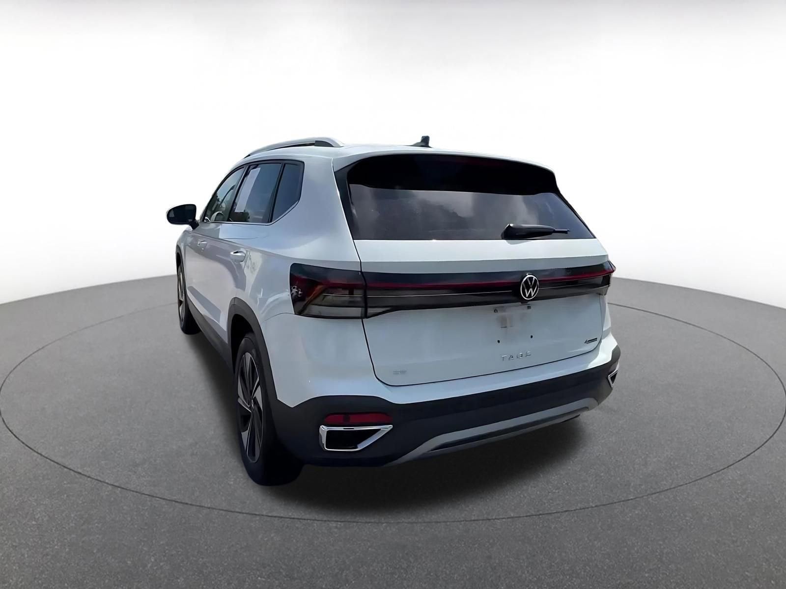 Thumbnail: 2025 Volkswagen Taos - 11