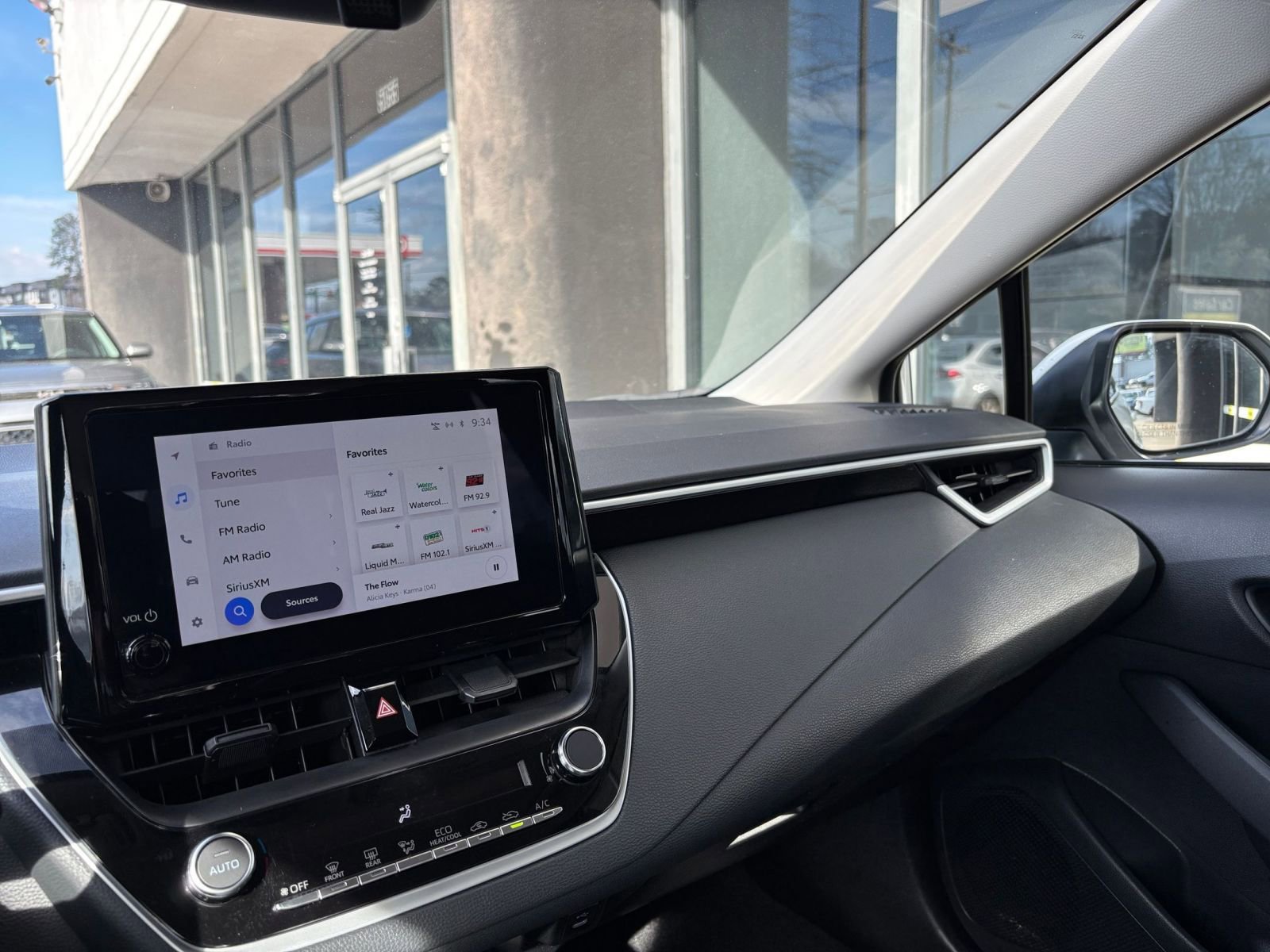 Thumbnail: 2025 Toyota Corolla - 35