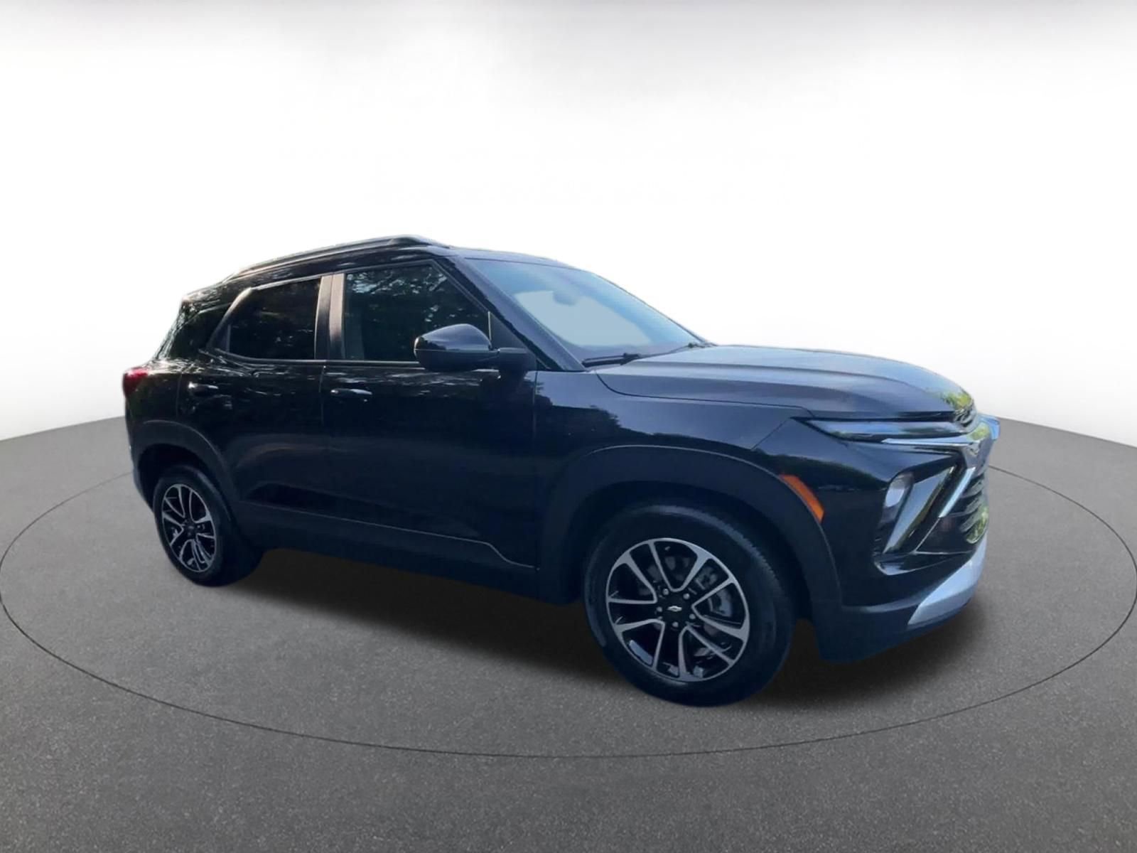 Thumbnail: 2025 Chevrolet TrailBlazer - 2