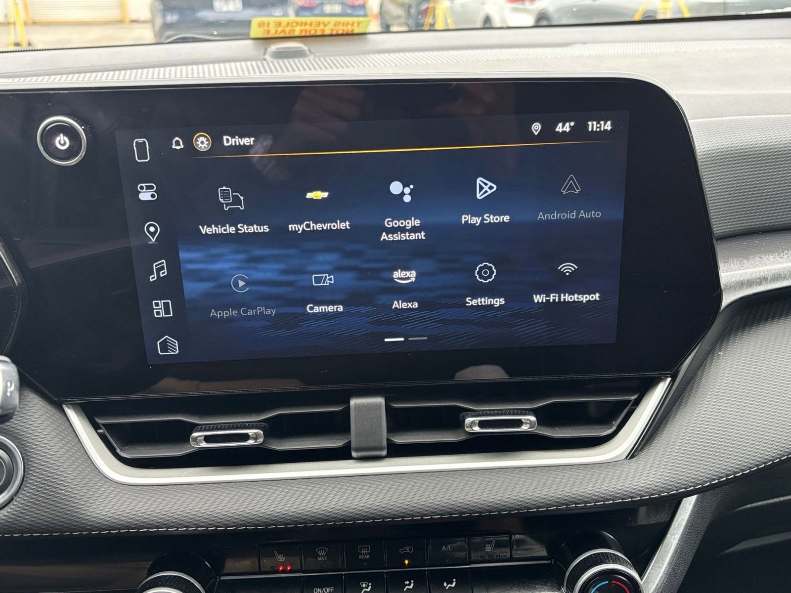 Thumbnail: 2025 Chevrolet Equinox - 18