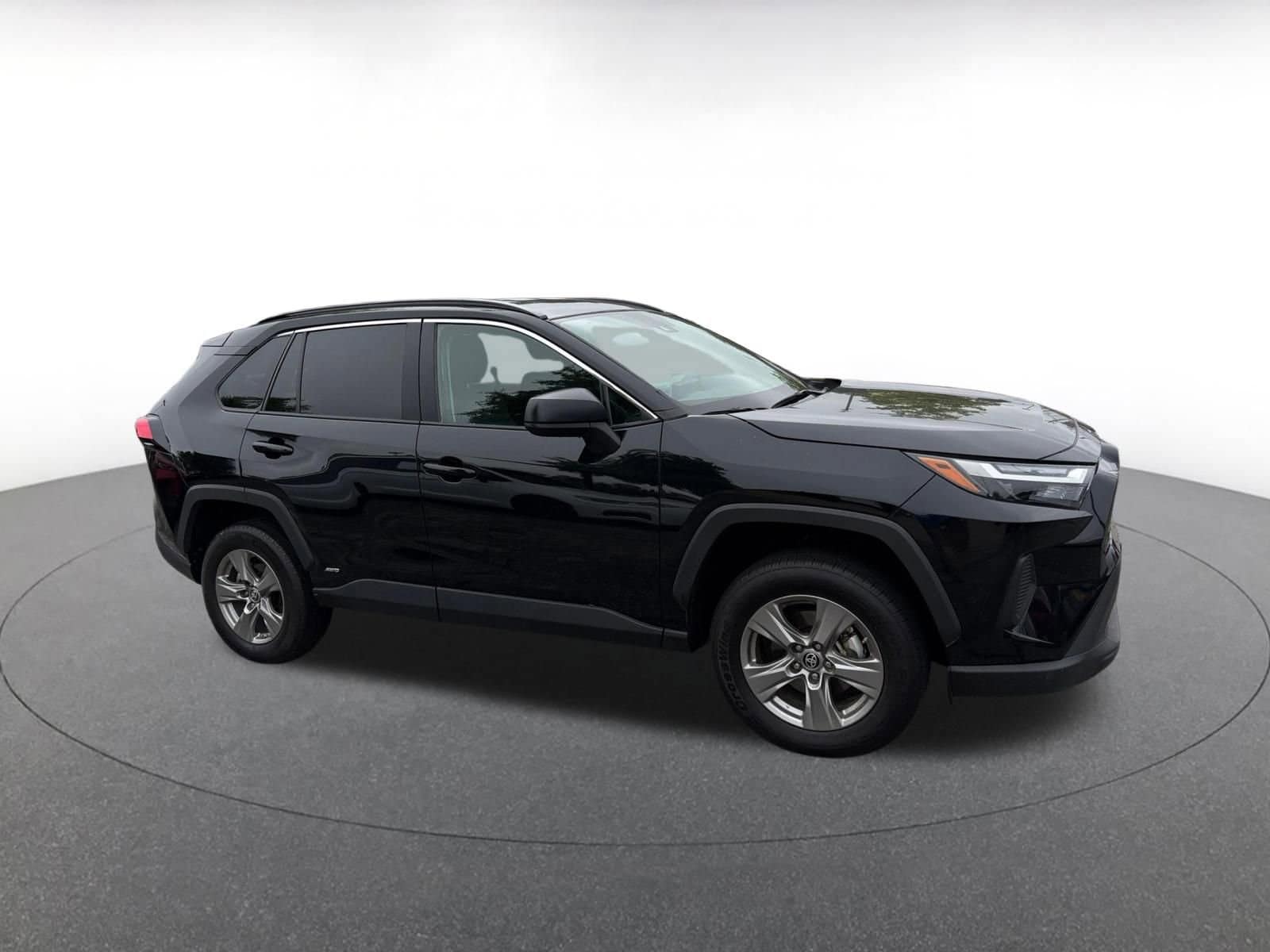 Thumbnail: 2024 Toyota RAV4 - 1