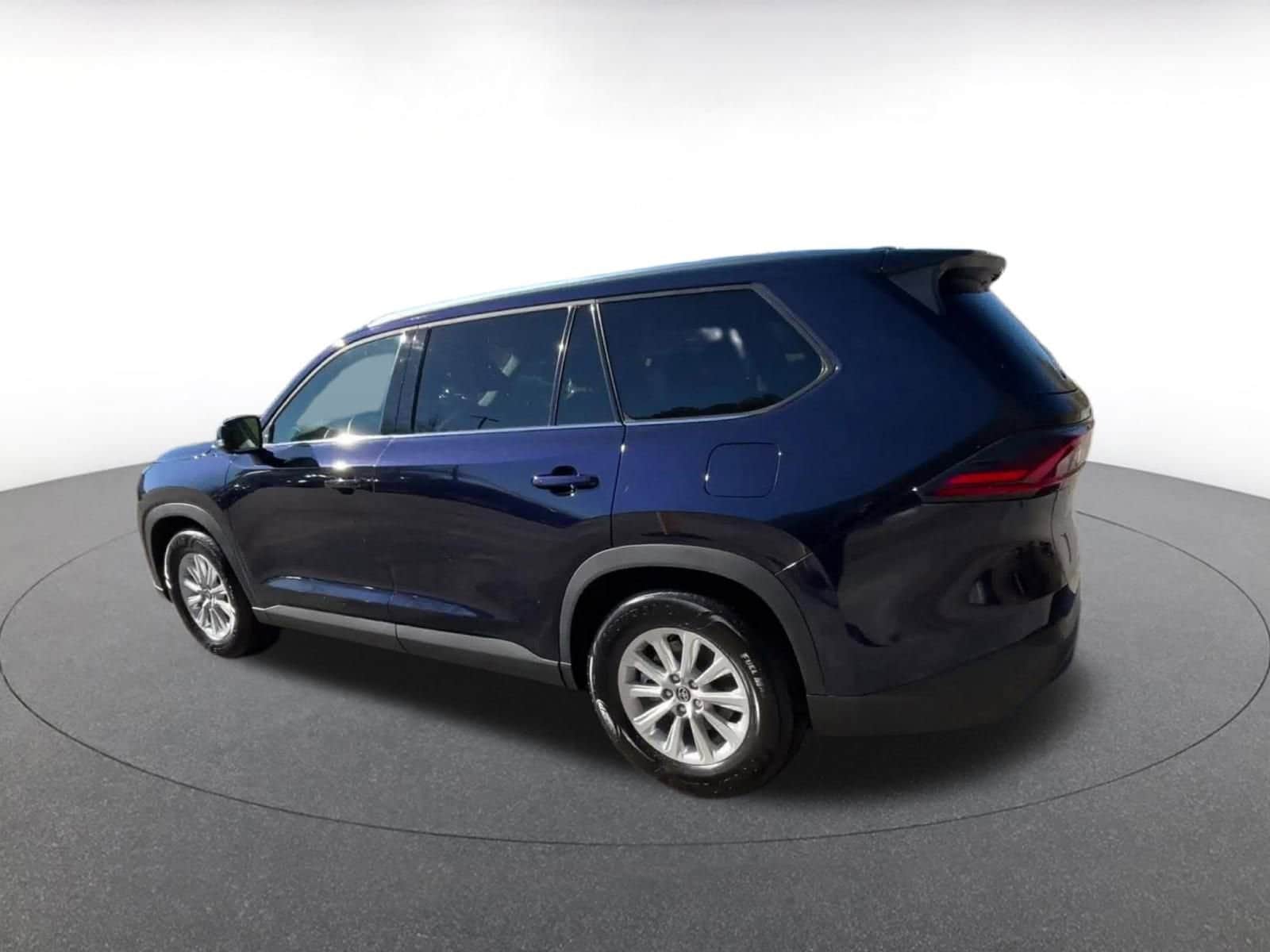 Thumbnail: 2025 Toyota Grand Highlander - 10