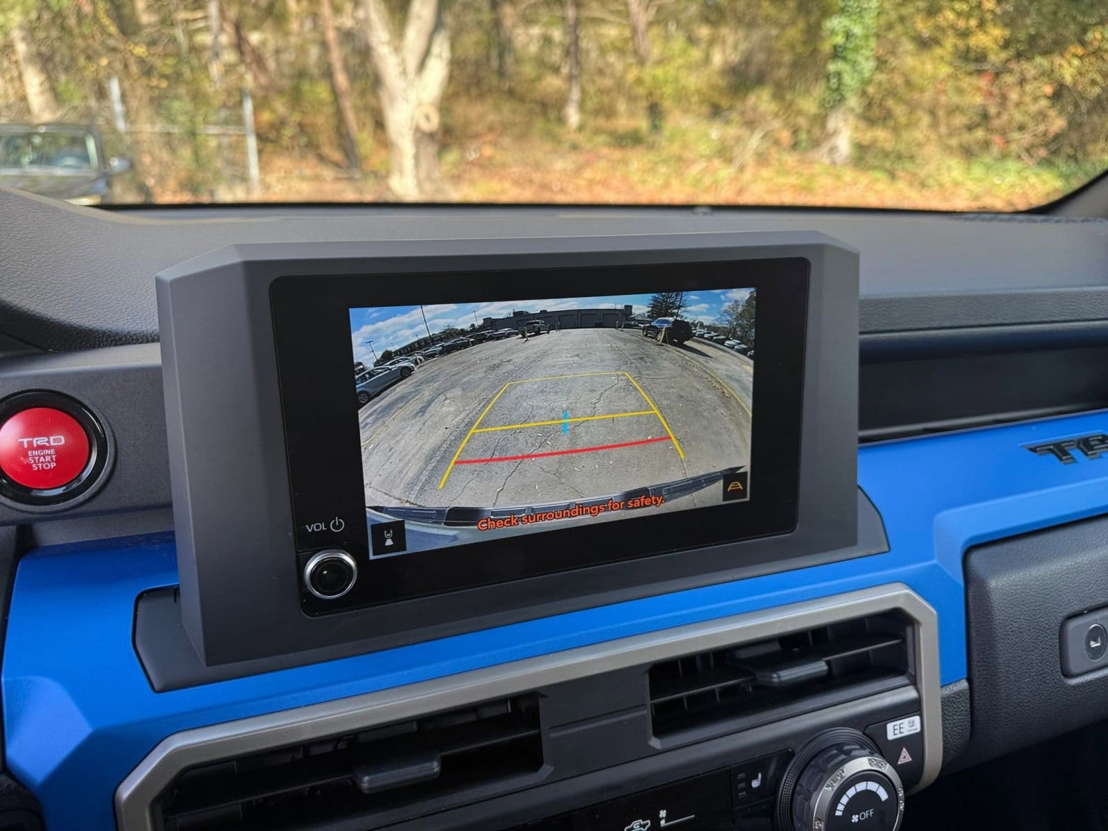 Thumbnail: 2025 Toyota Tacoma - 17