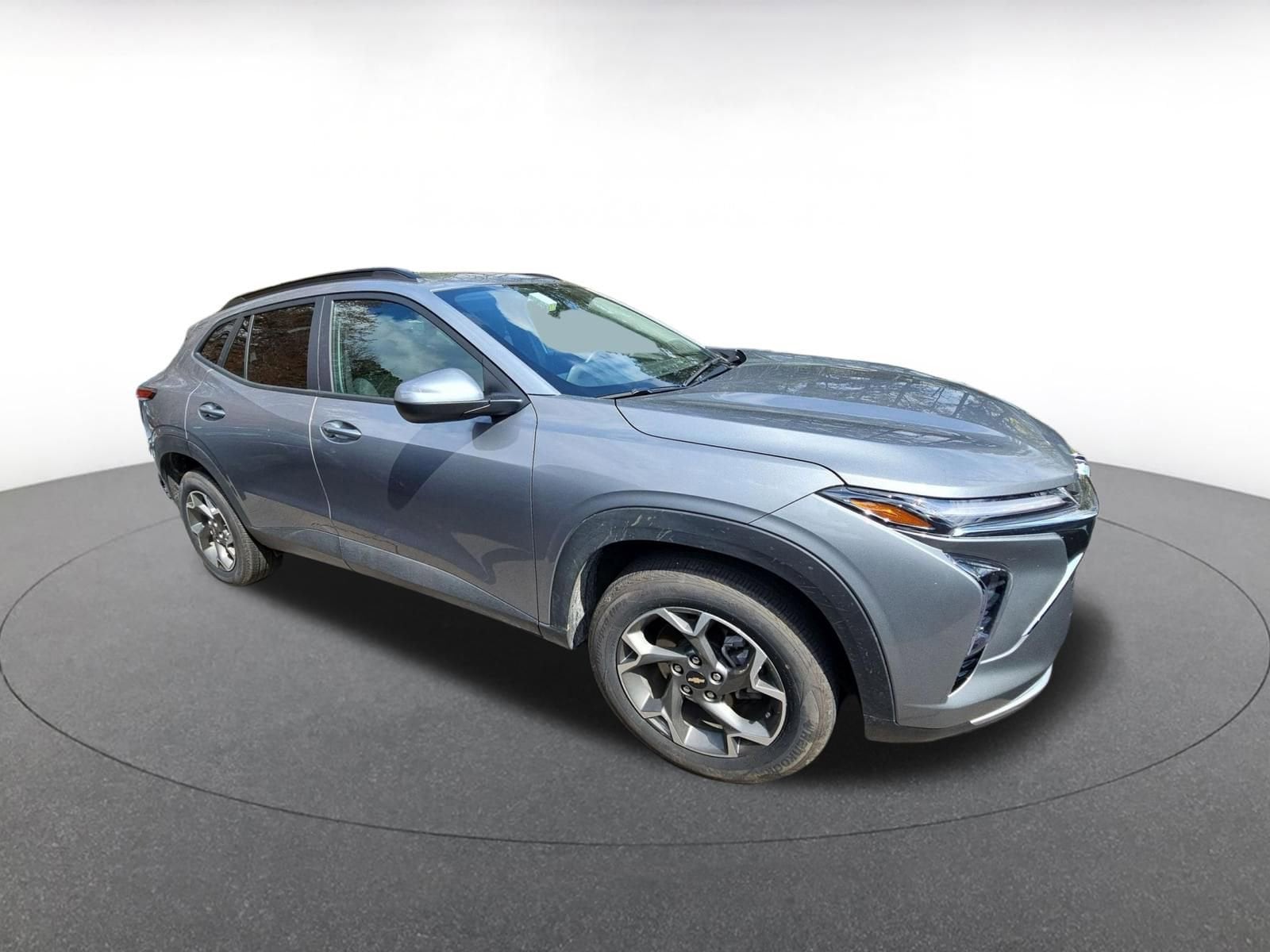 Thumbnail: 2025 Chevrolet Trax - 2