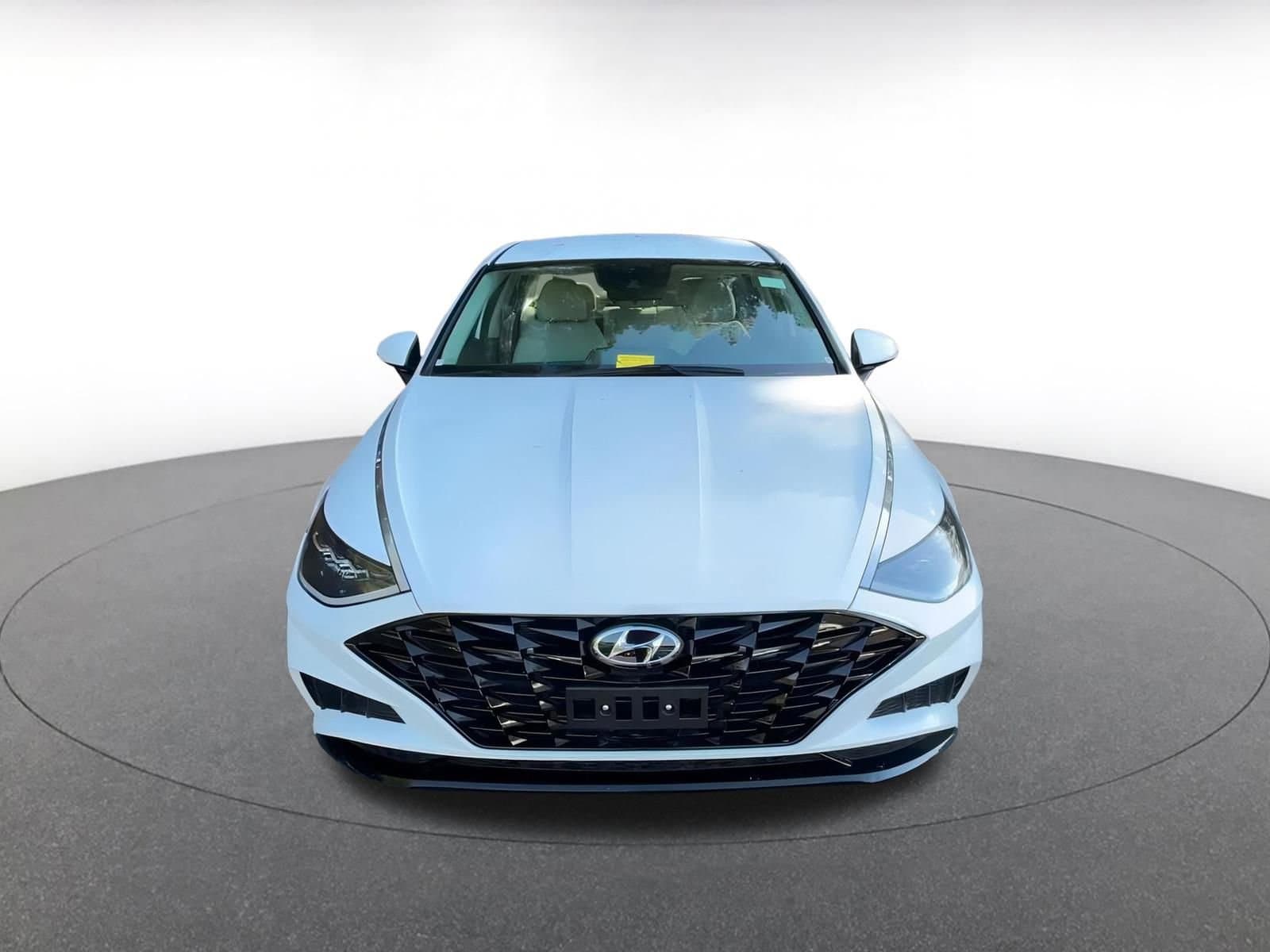 Thumbnail: 2023 Hyundai Sonata - 4