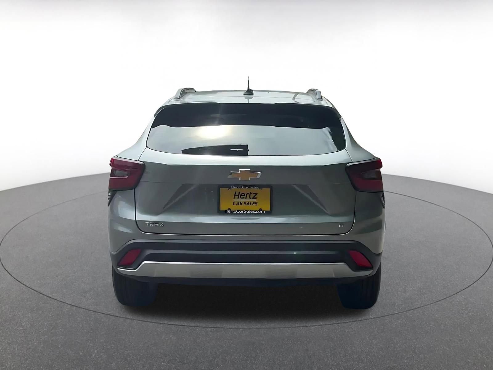 Thumbnail: 2025 Chevrolet Trax - 14