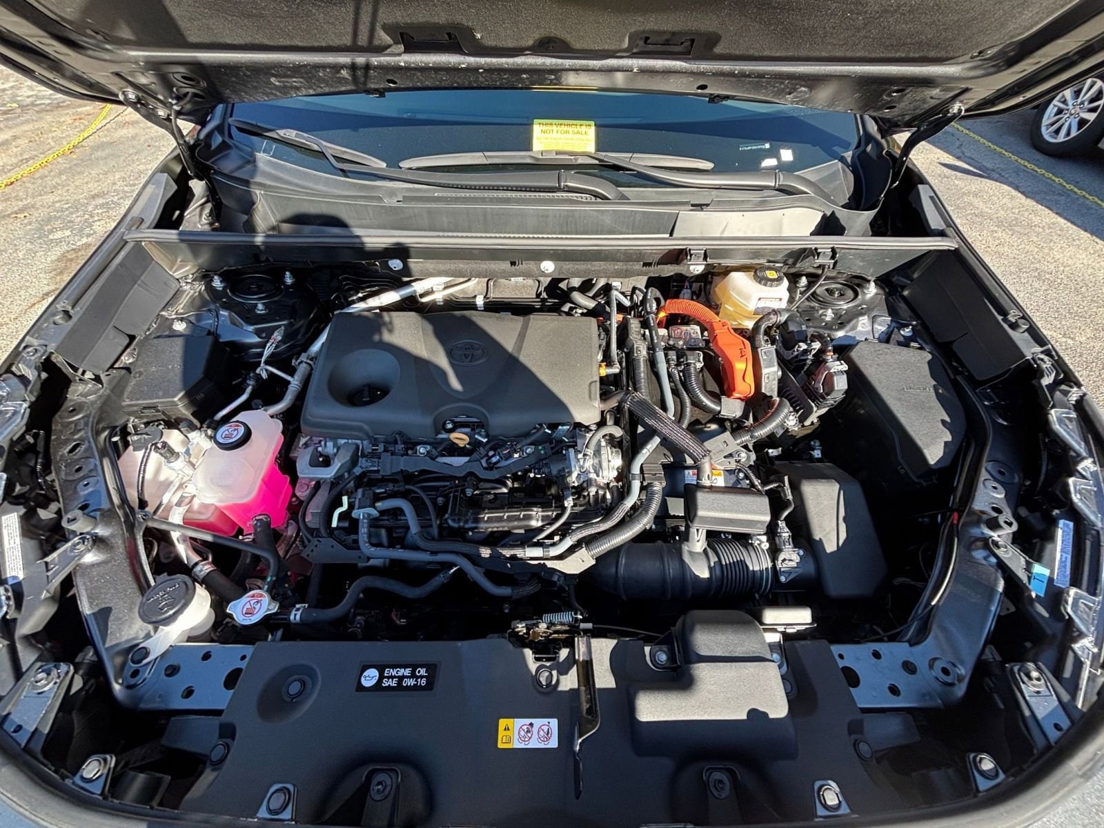 Thumbnail: 2025 Toyota RAV4 - 32