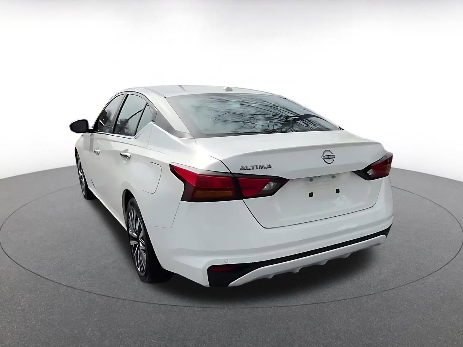 Thumbnail: 2025 Nissan Altima - 11