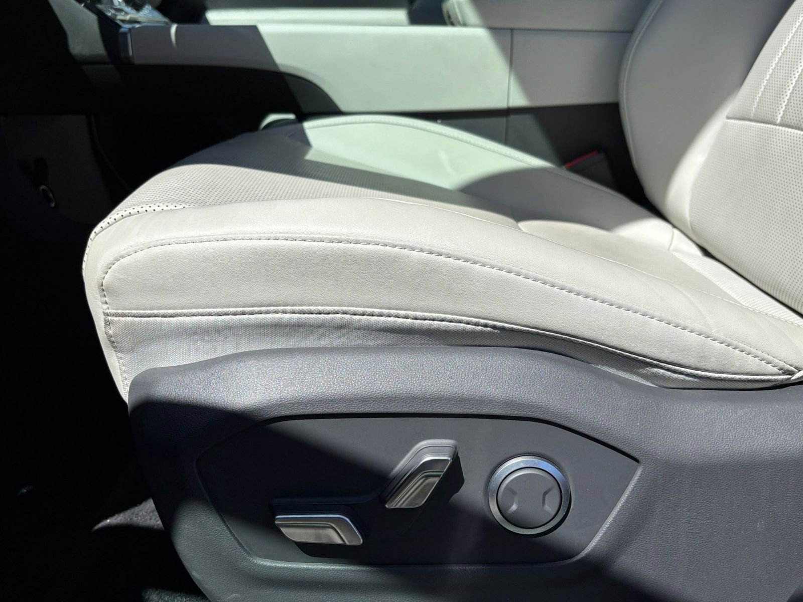 Thumbnail: 2025 Hyundai Santa Fe - 29