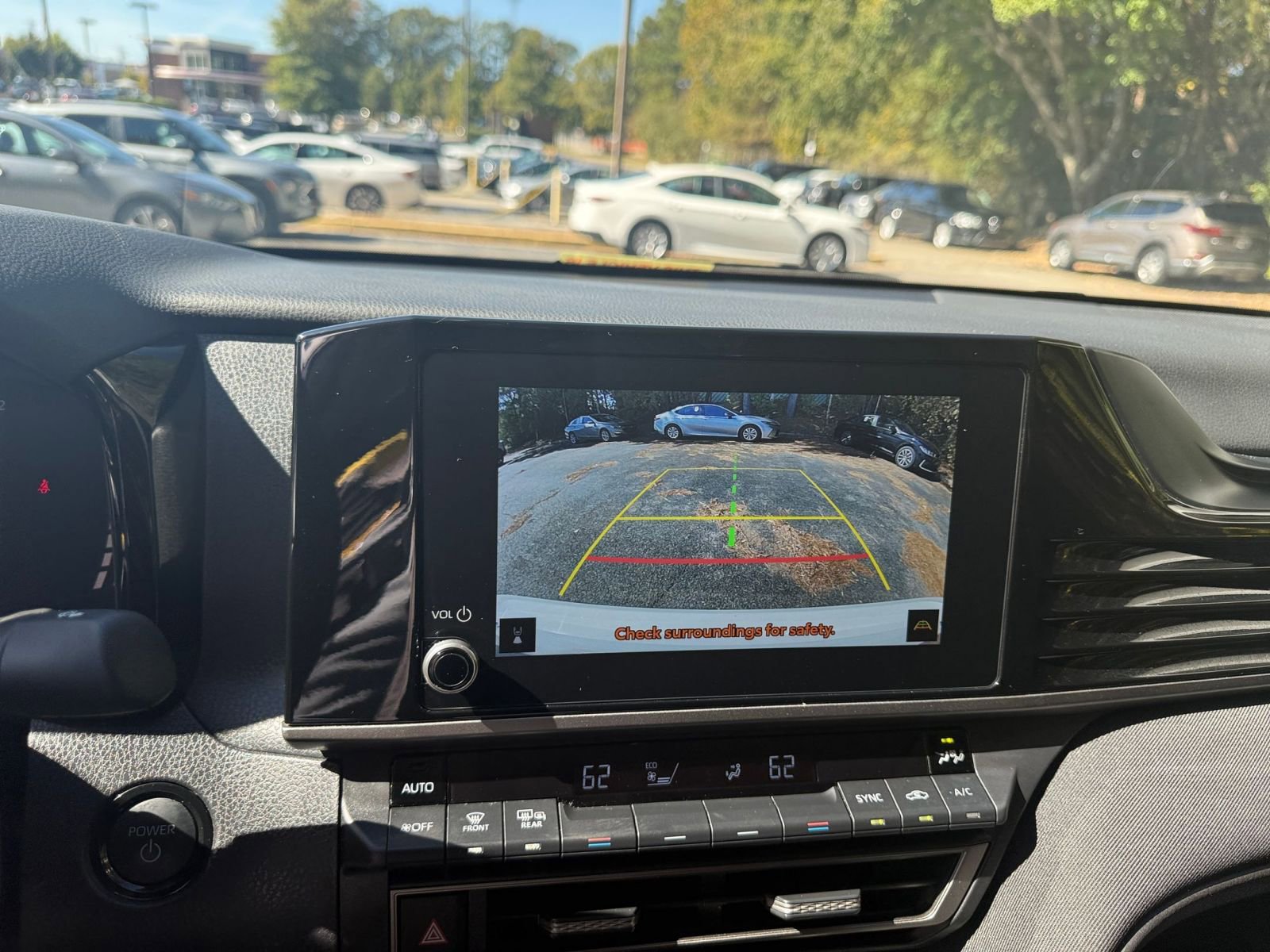 Thumbnail: 2025 Toyota Camry - 18