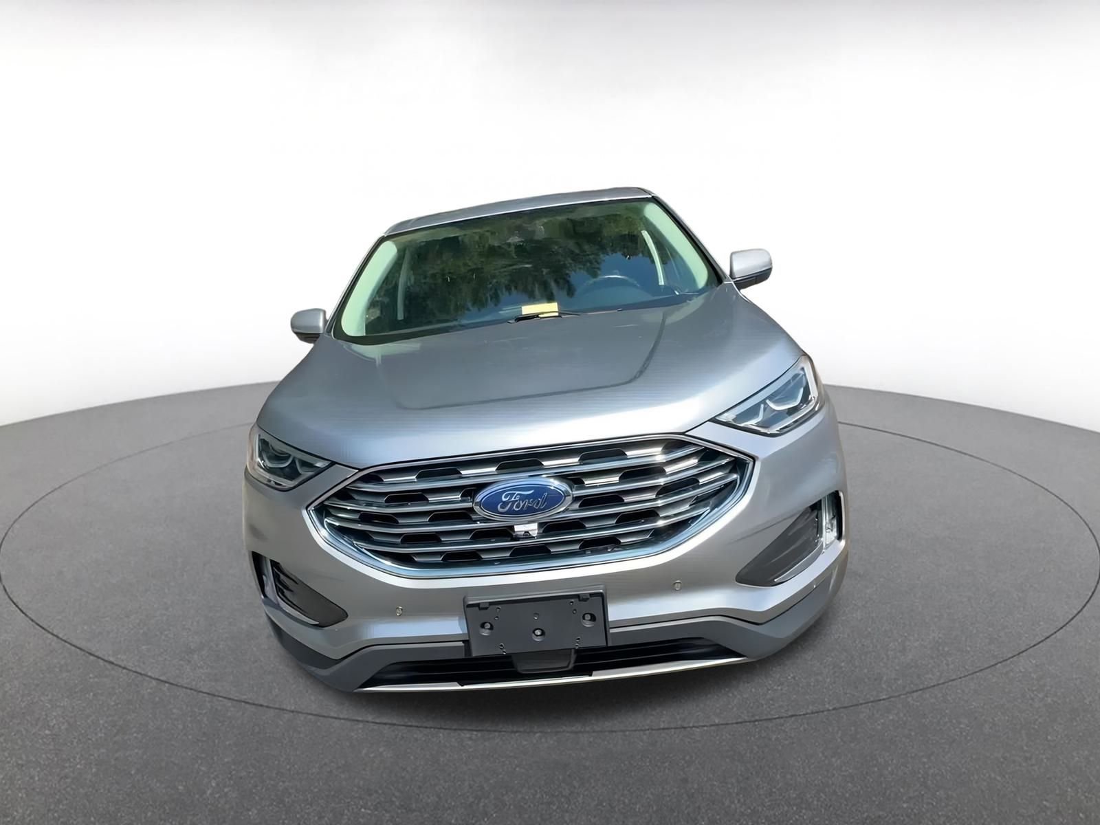 Thumbnail: 2022 Ford Edge - 4