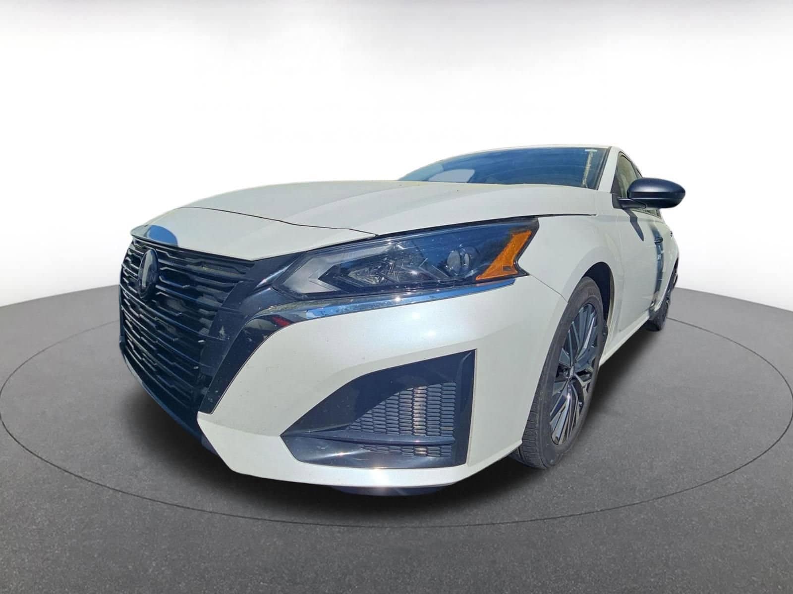 Thumbnail: 2025 Nissan Altima - 2