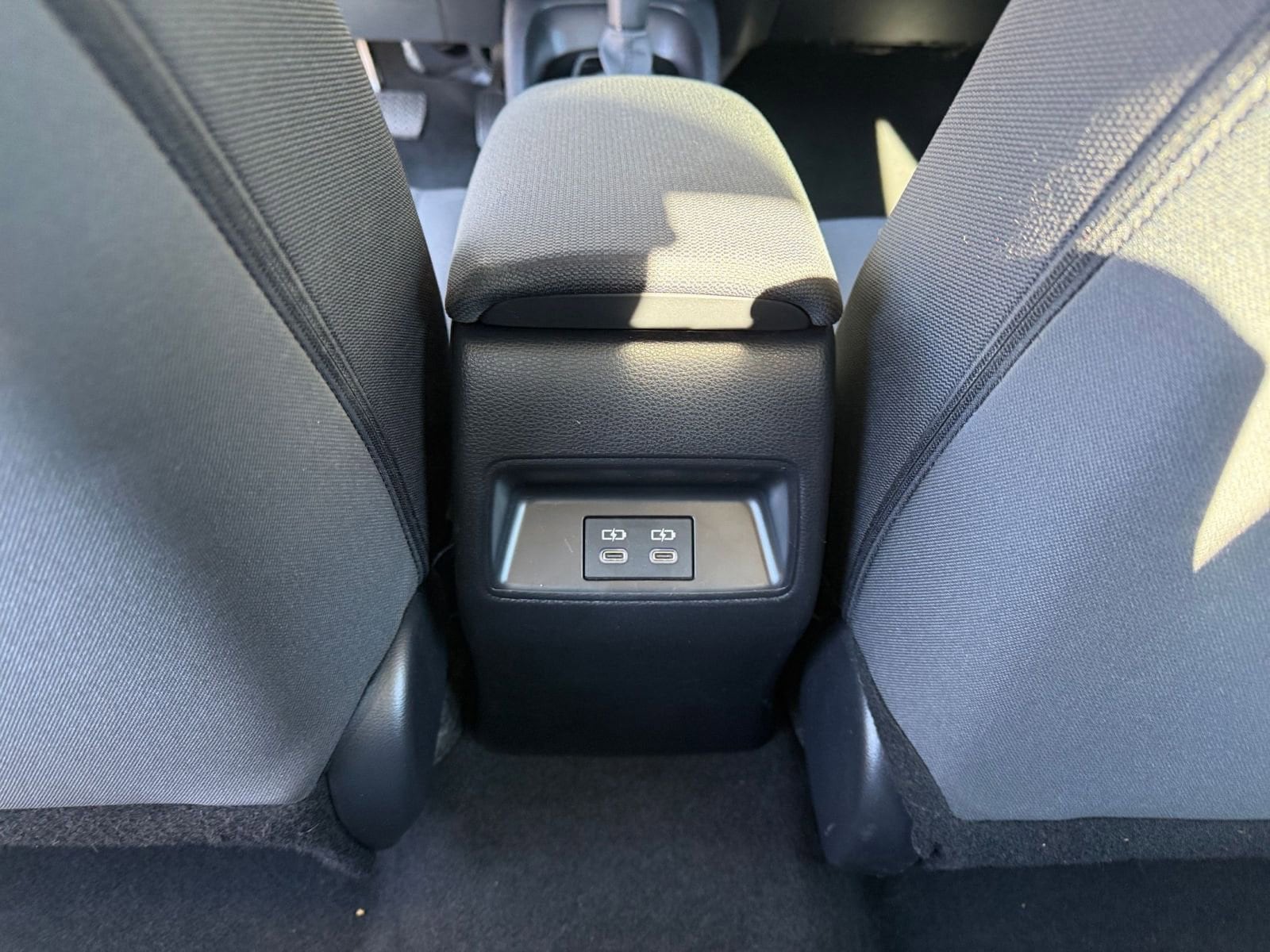 Thumbnail: 2025 Toyota Corolla - 24