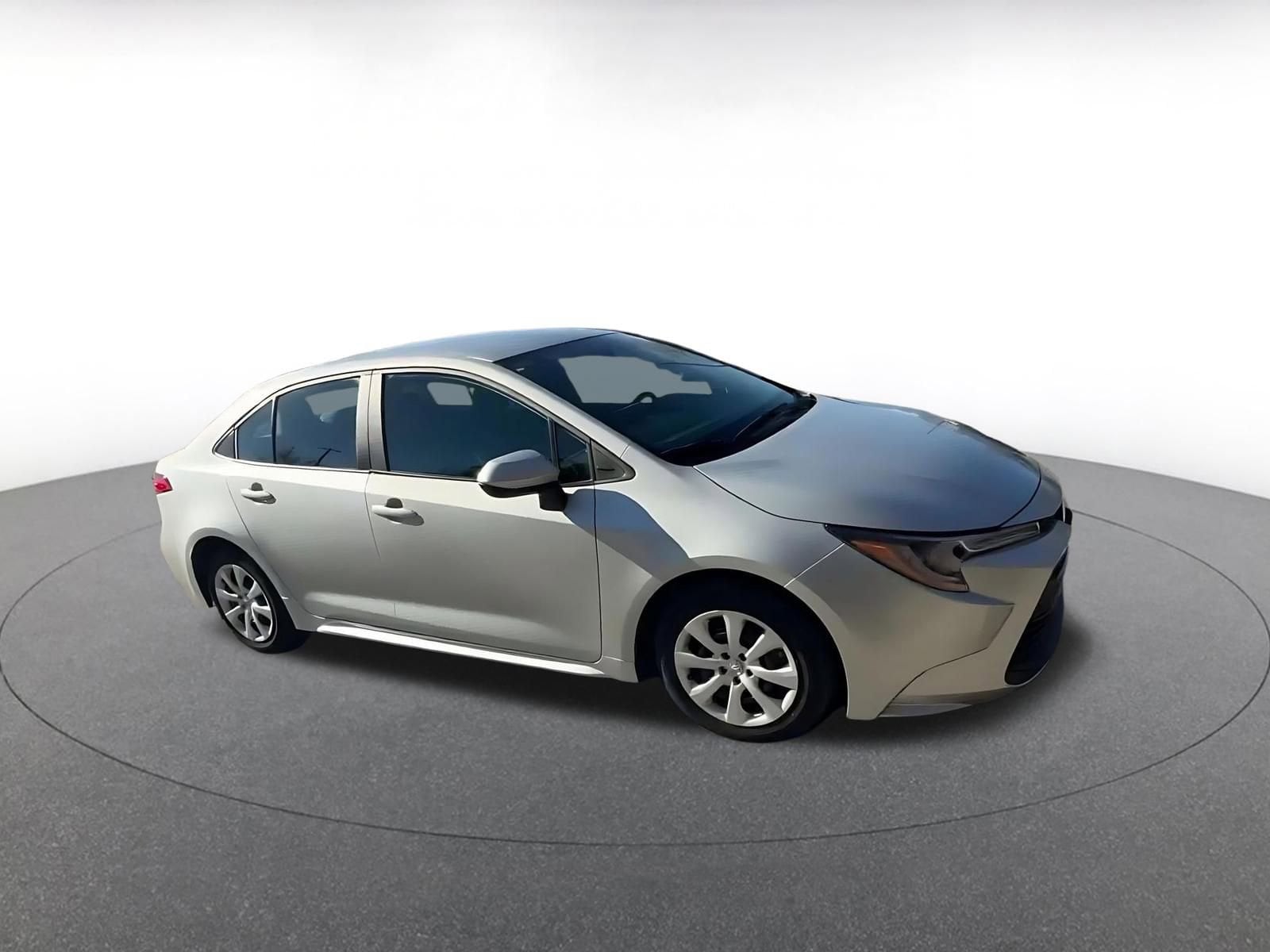 Thumbnail: 2025 Toyota Corolla - 2