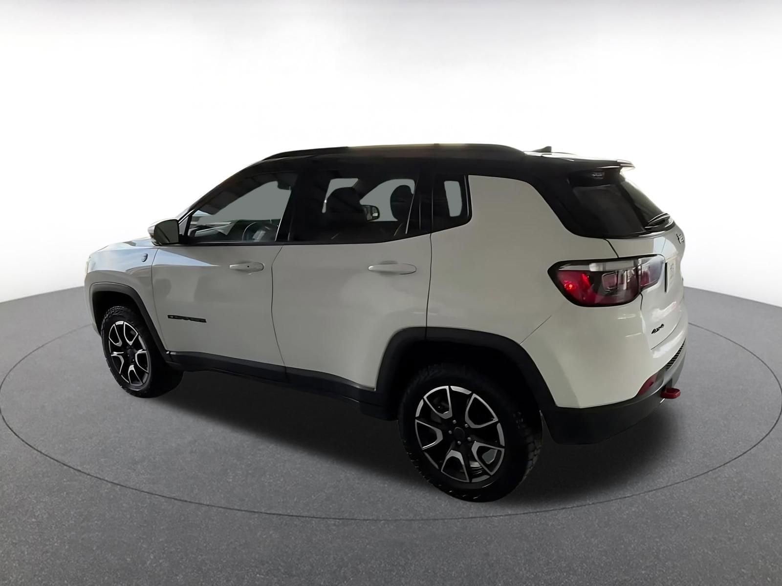 Thumbnail: 2025 Jeep Compass - 11