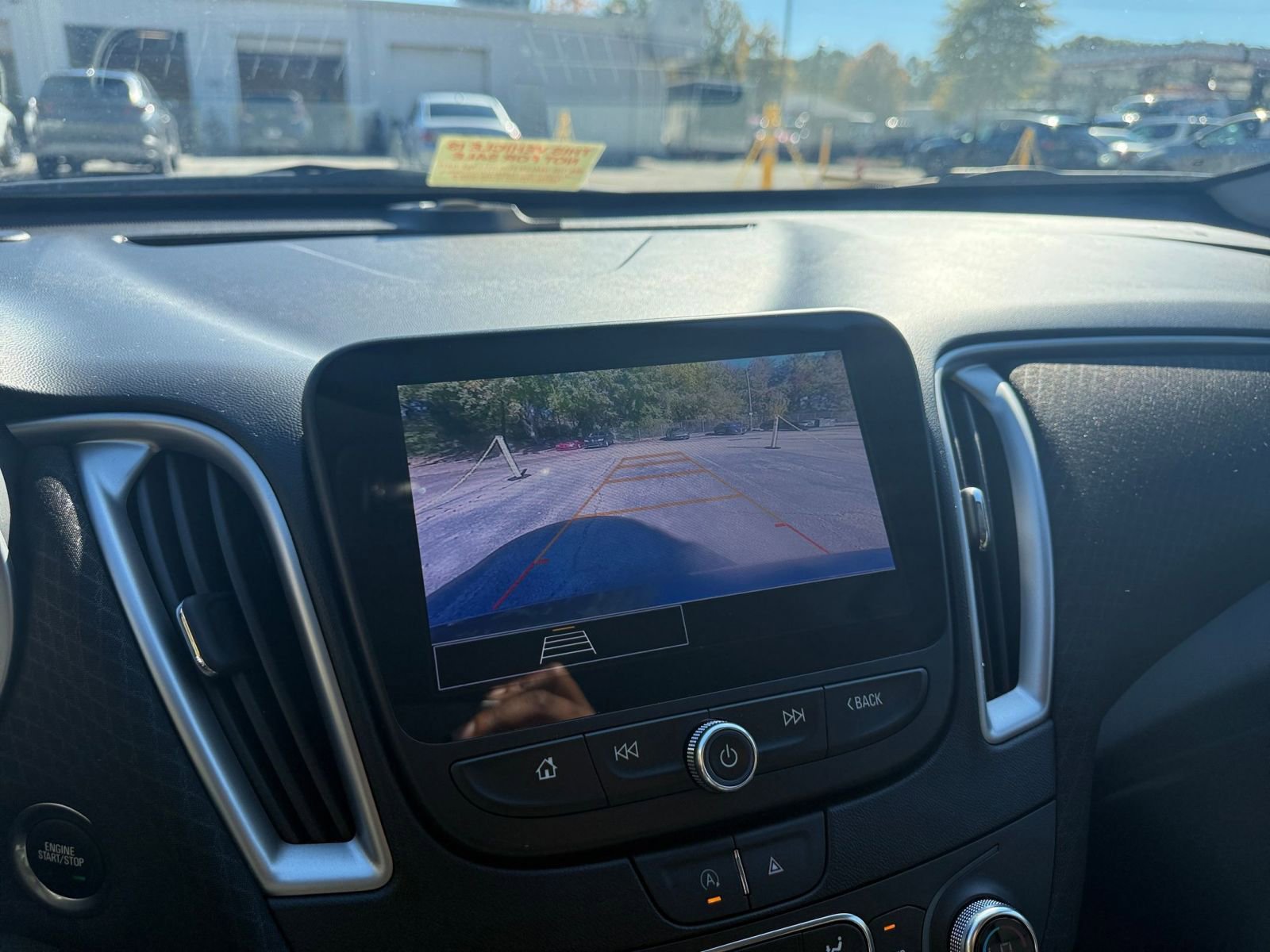 Thumbnail: 2024 Chevrolet Malibu - 17