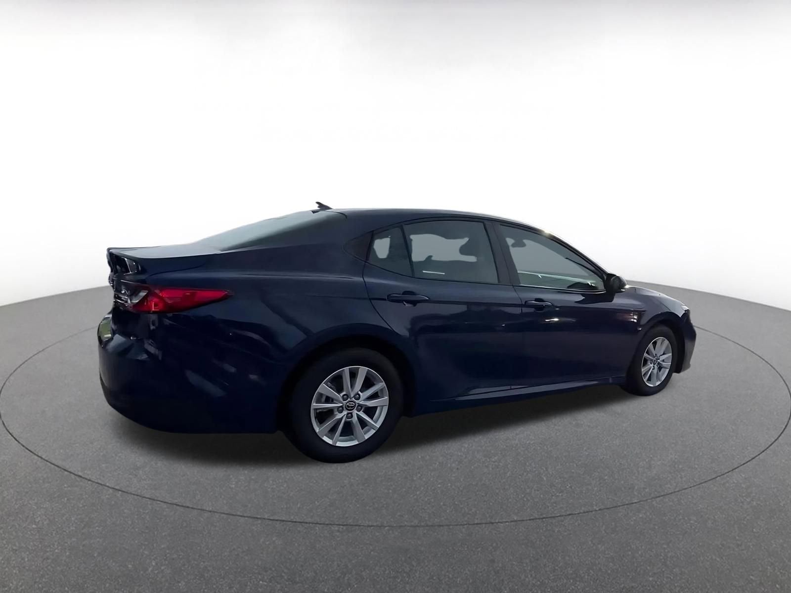 Thumbnail: 2025 Toyota Camry - 15