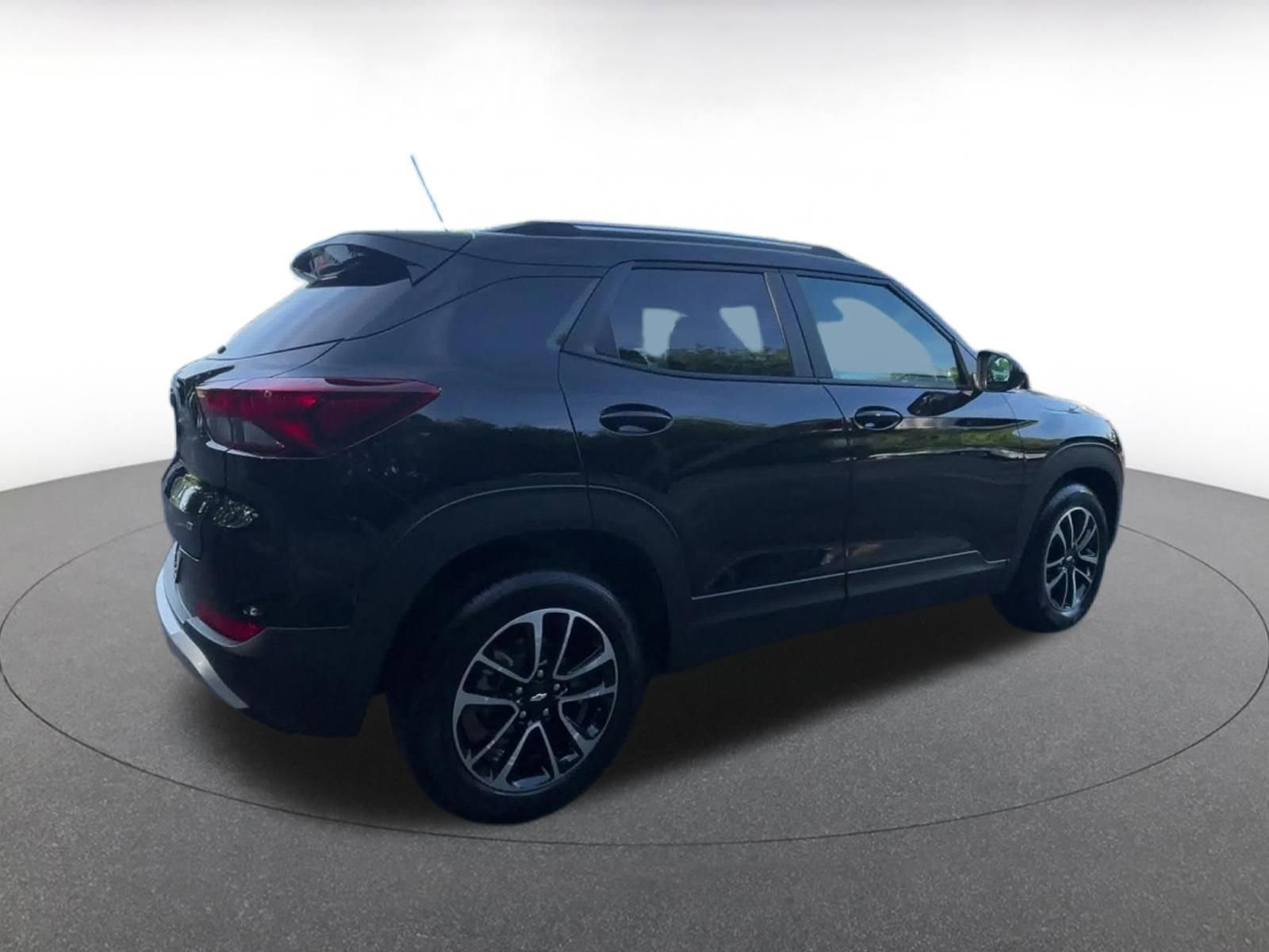 Thumbnail: 2025 Chevrolet TrailBlazer - 15