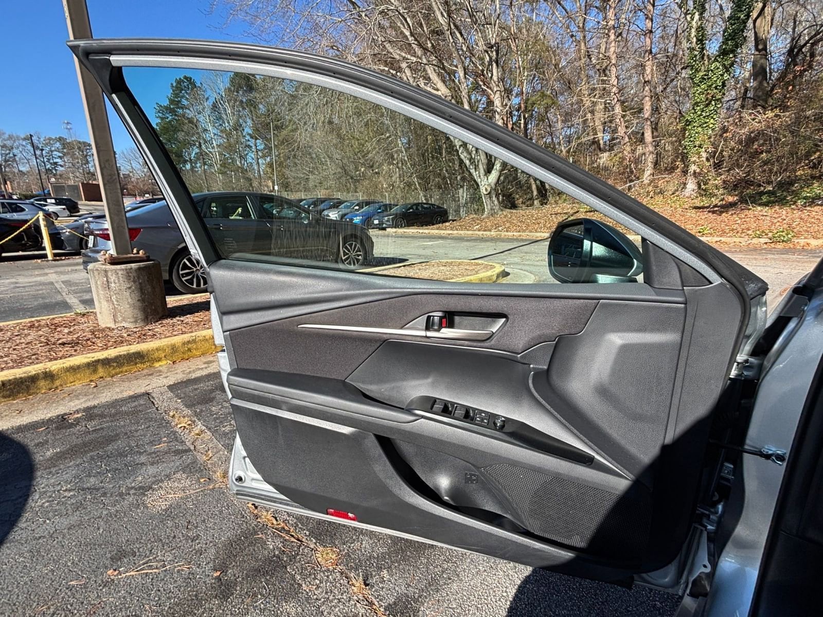 Thumbnail: 2025 Toyota Camry - 20