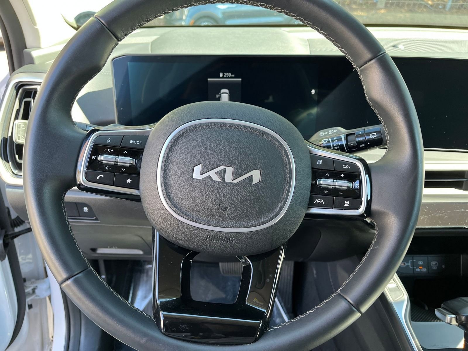 2024 Kia Sorento S 30
