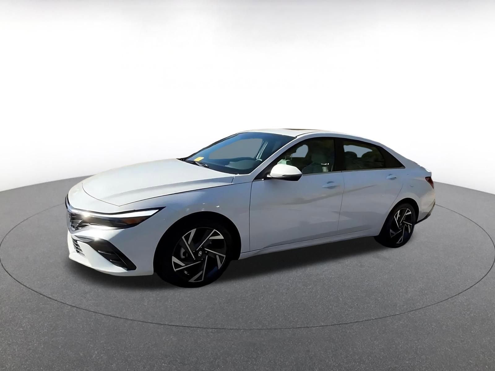 Thumbnail: 2025 Hyundai Elantra - 8