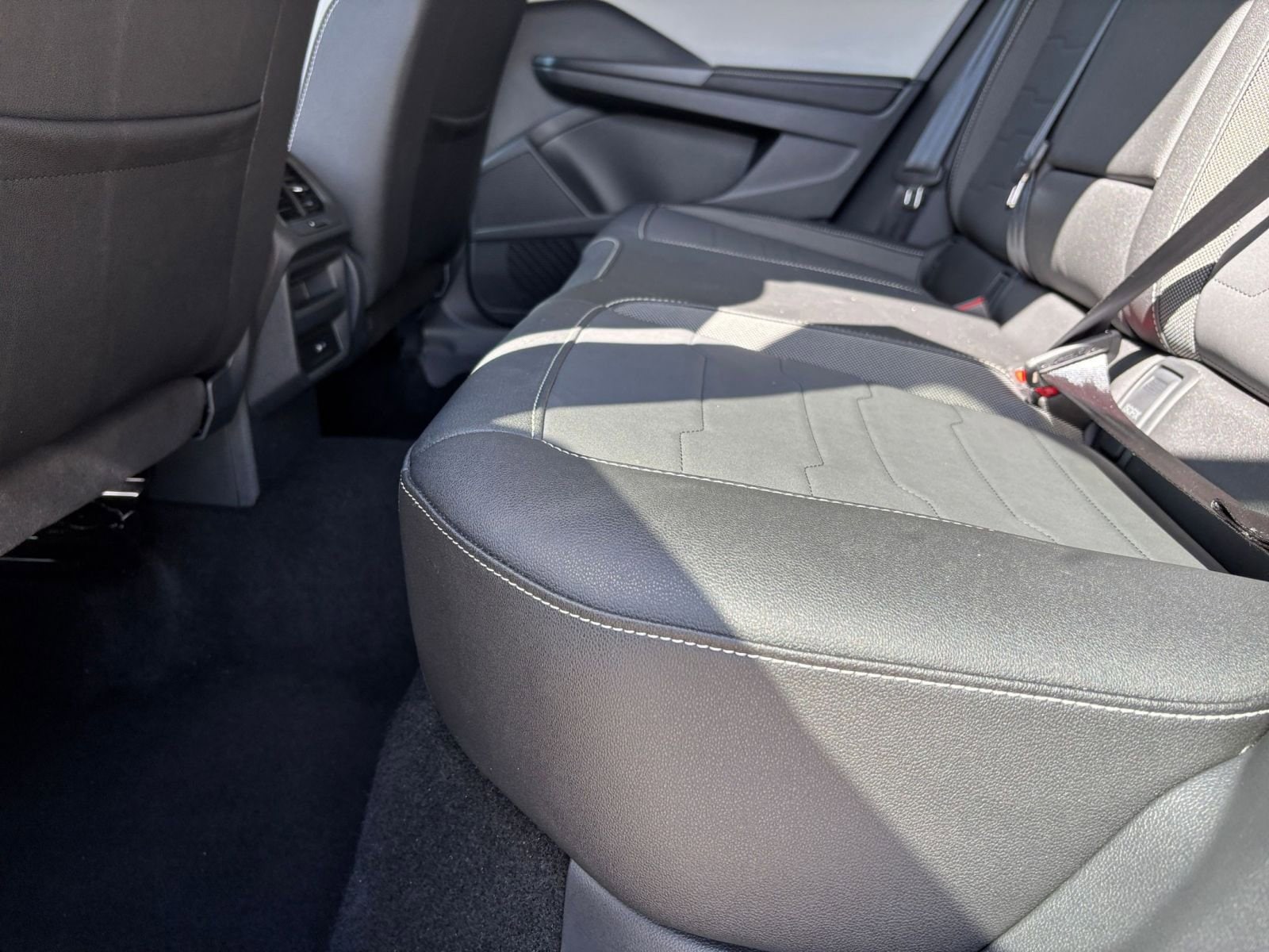 Thumbnail: 2025 Volkswagen Taos - 25