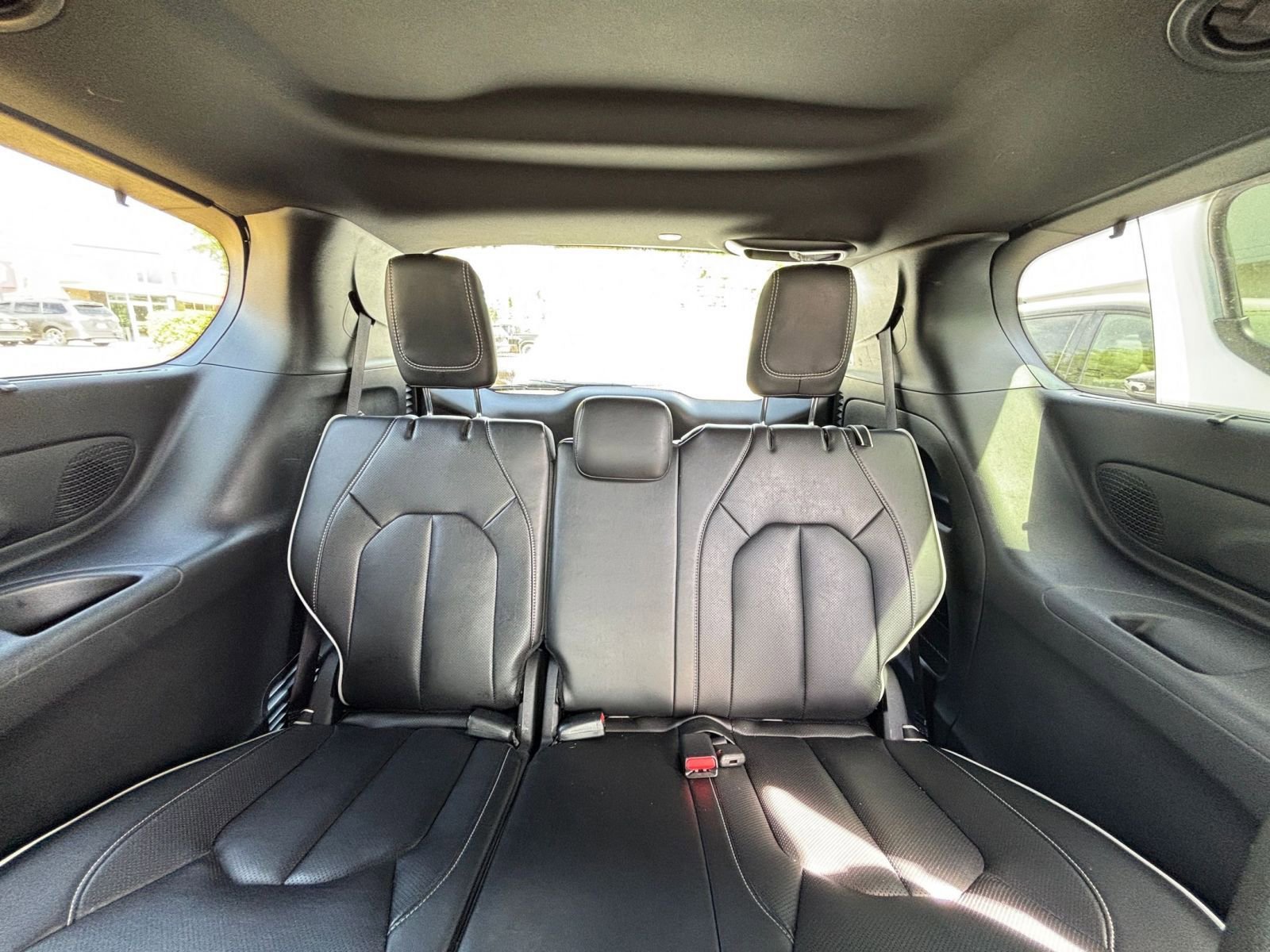 Thumbnail: 2025 Chrysler Pacifica - 32