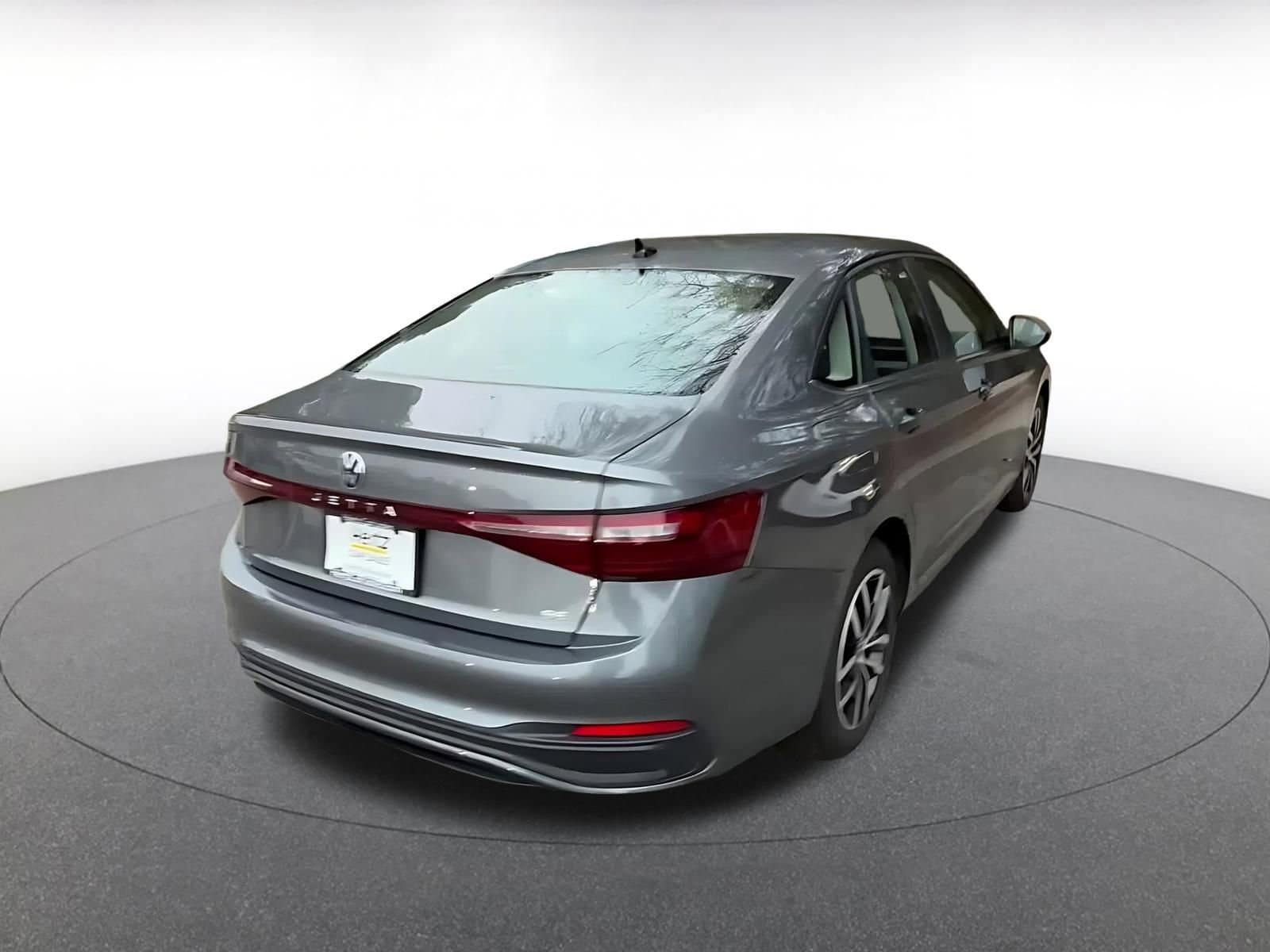 Thumbnail: 2025 Volkswagen Jetta - 14