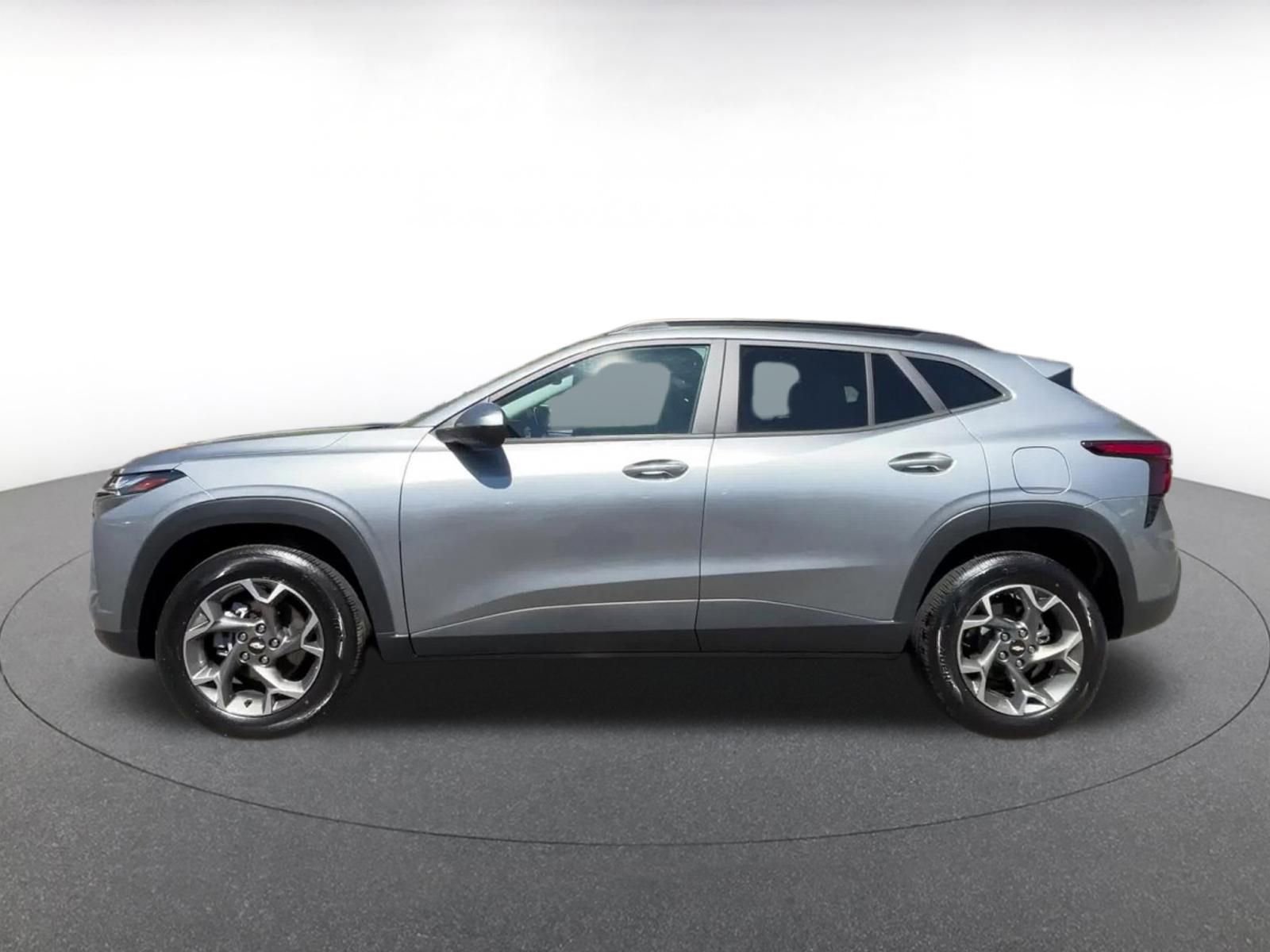 Thumbnail: 2025 Chevrolet Trax - 9