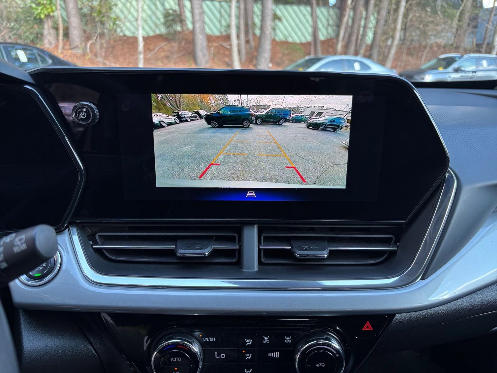 Thumbnail: 2025 Chevrolet Trax - 24