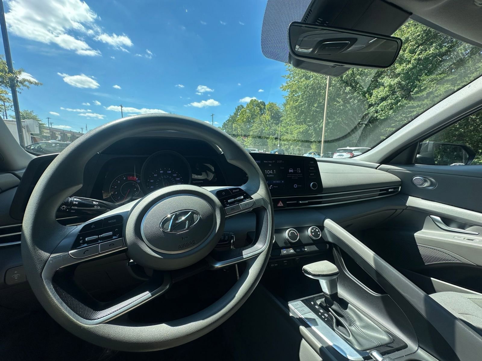 Thumbnail: 2023 Hyundai Elantra - 33
