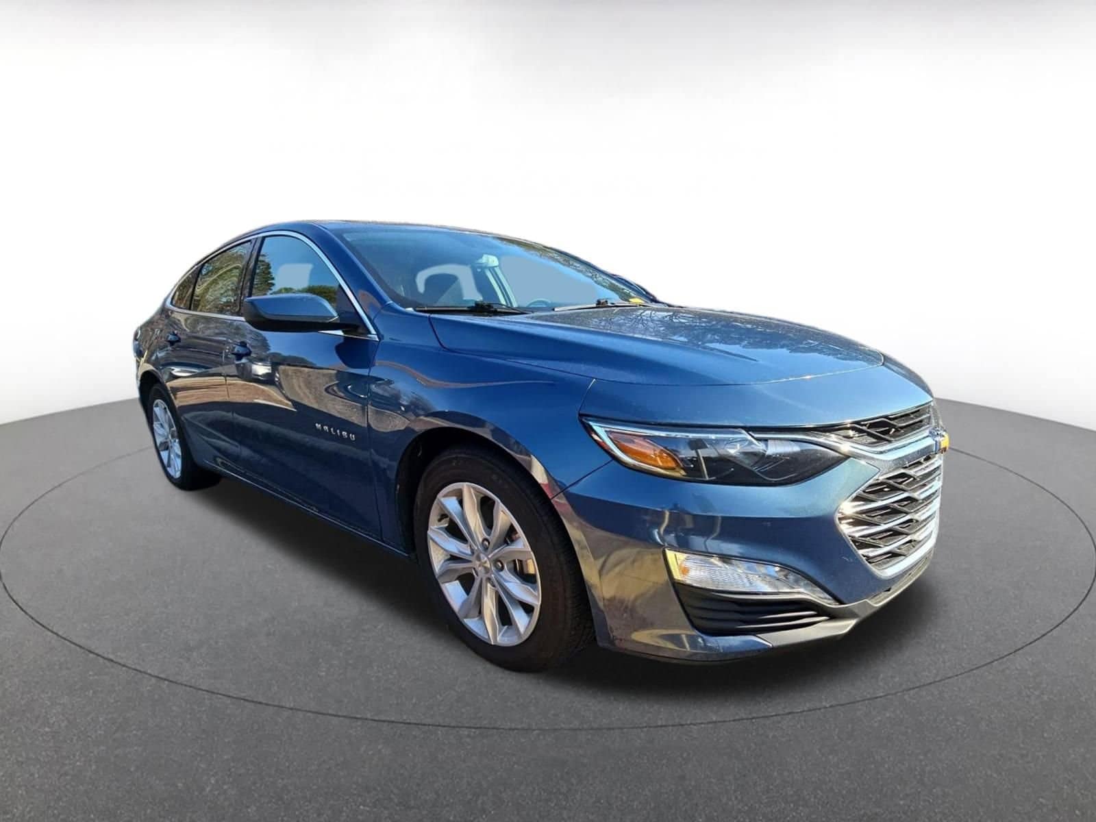 Thumbnail: 2024 Chevrolet Malibu - 1