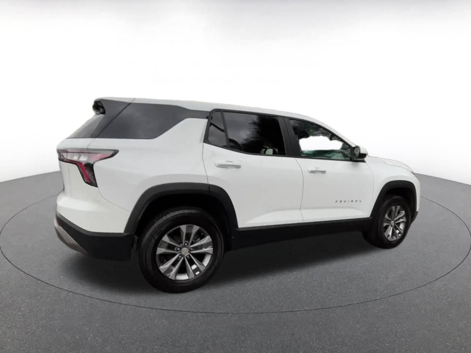 Thumbnail: 2025 Chevrolet Equinox - 15