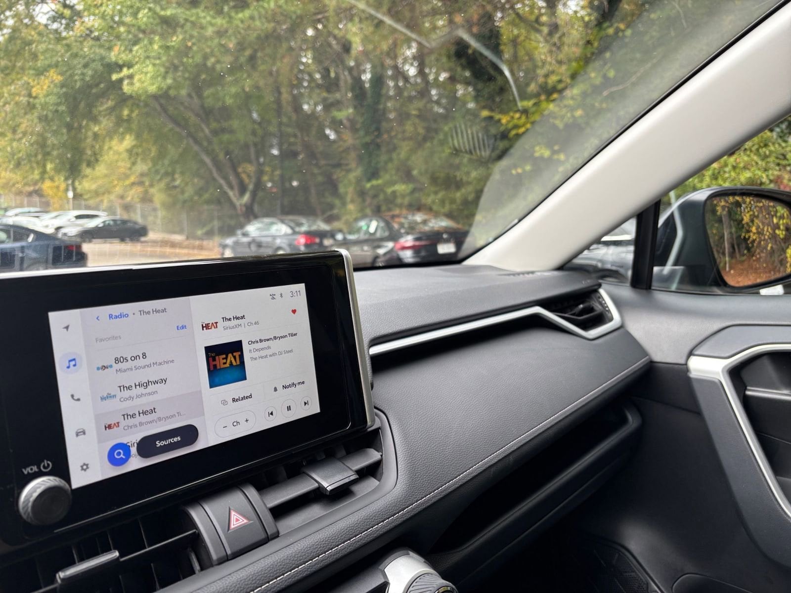 Thumbnail: 2025 Toyota RAV4 - 35