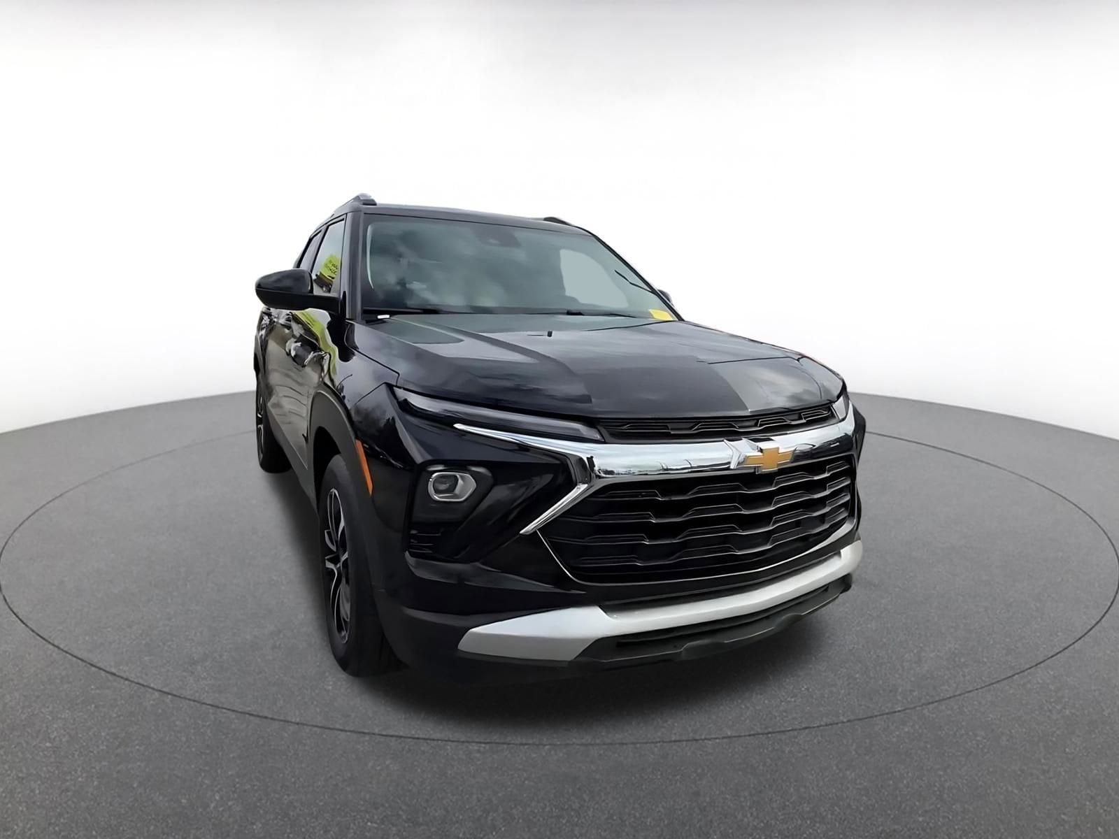 Thumbnail: 2025 Chevrolet TrailBlazer - 3