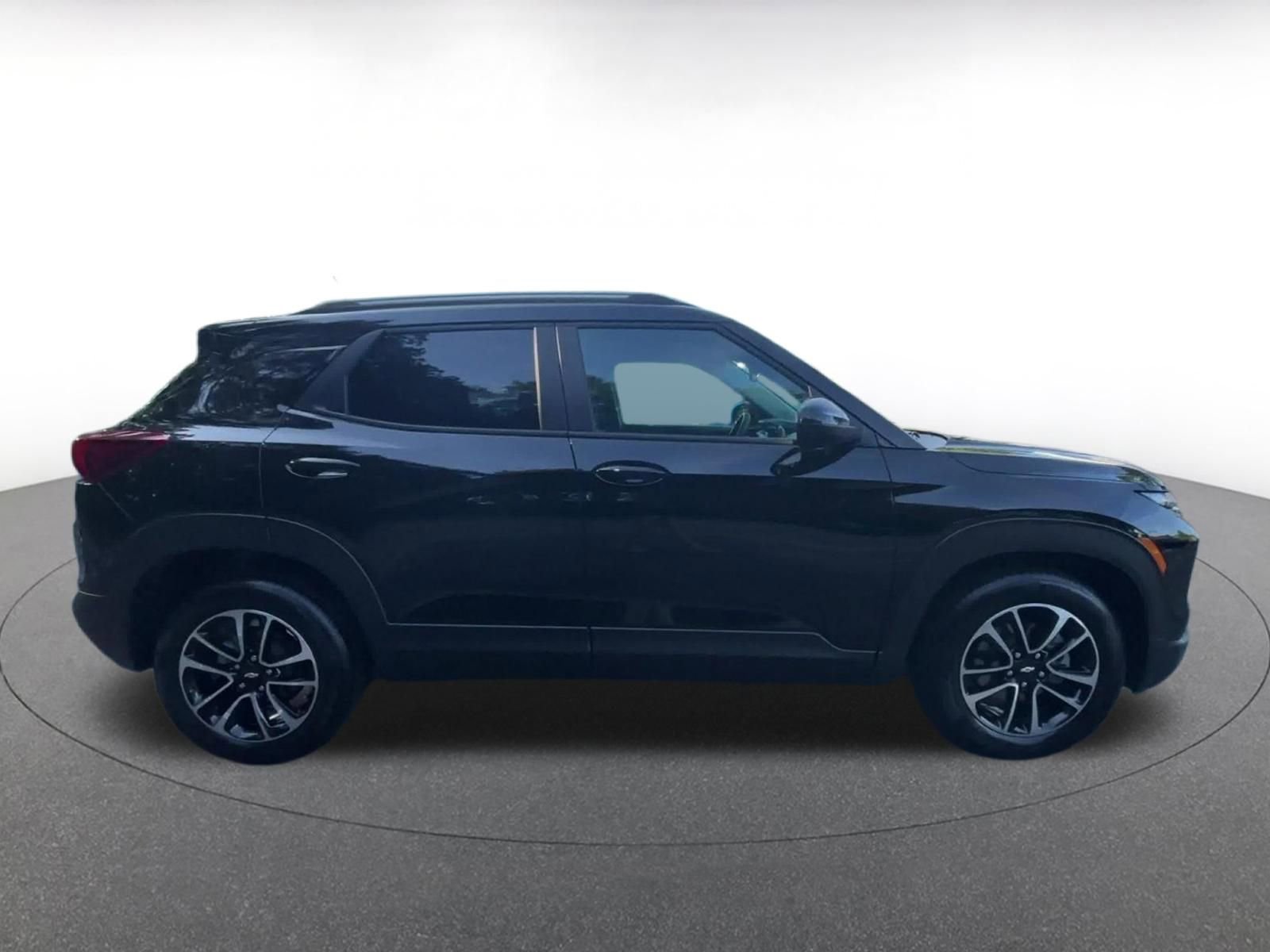 Thumbnail: 2025 Chevrolet TrailBlazer - 16