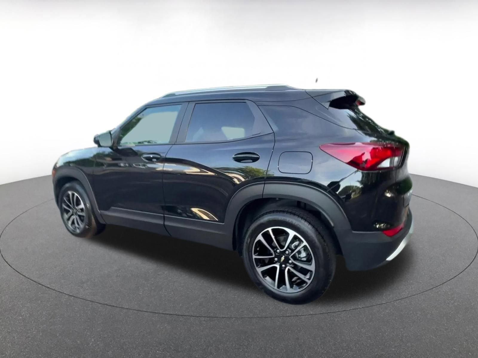 Thumbnail: 2025 Chevrolet TrailBlazer - 10