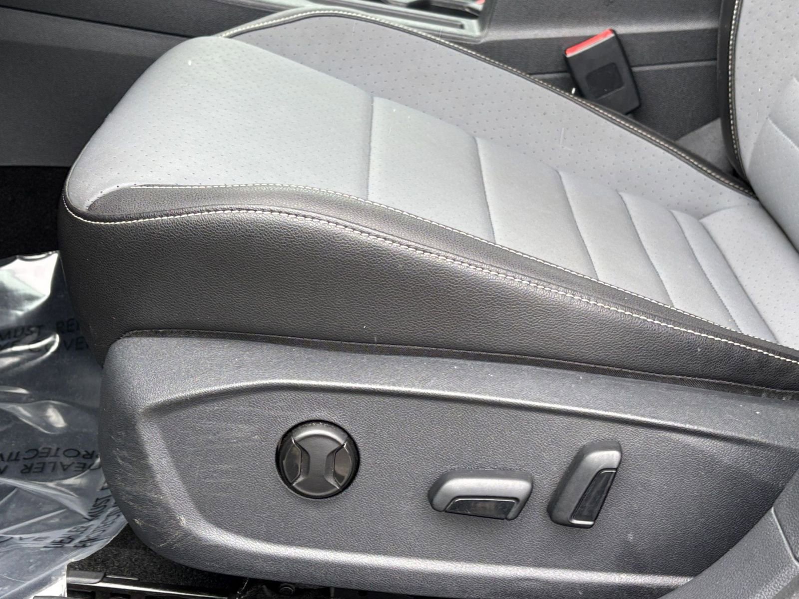 Thumbnail: 2025 Volkswagen Jetta - 28