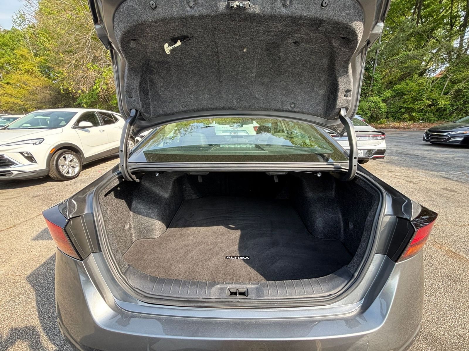 Thumbnail: 2025 Nissan Altima - 32