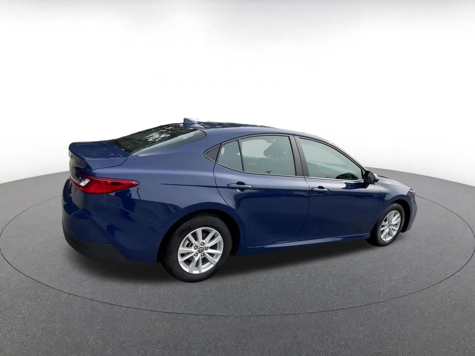 Thumbnail: 2025 Toyota Camry - 15