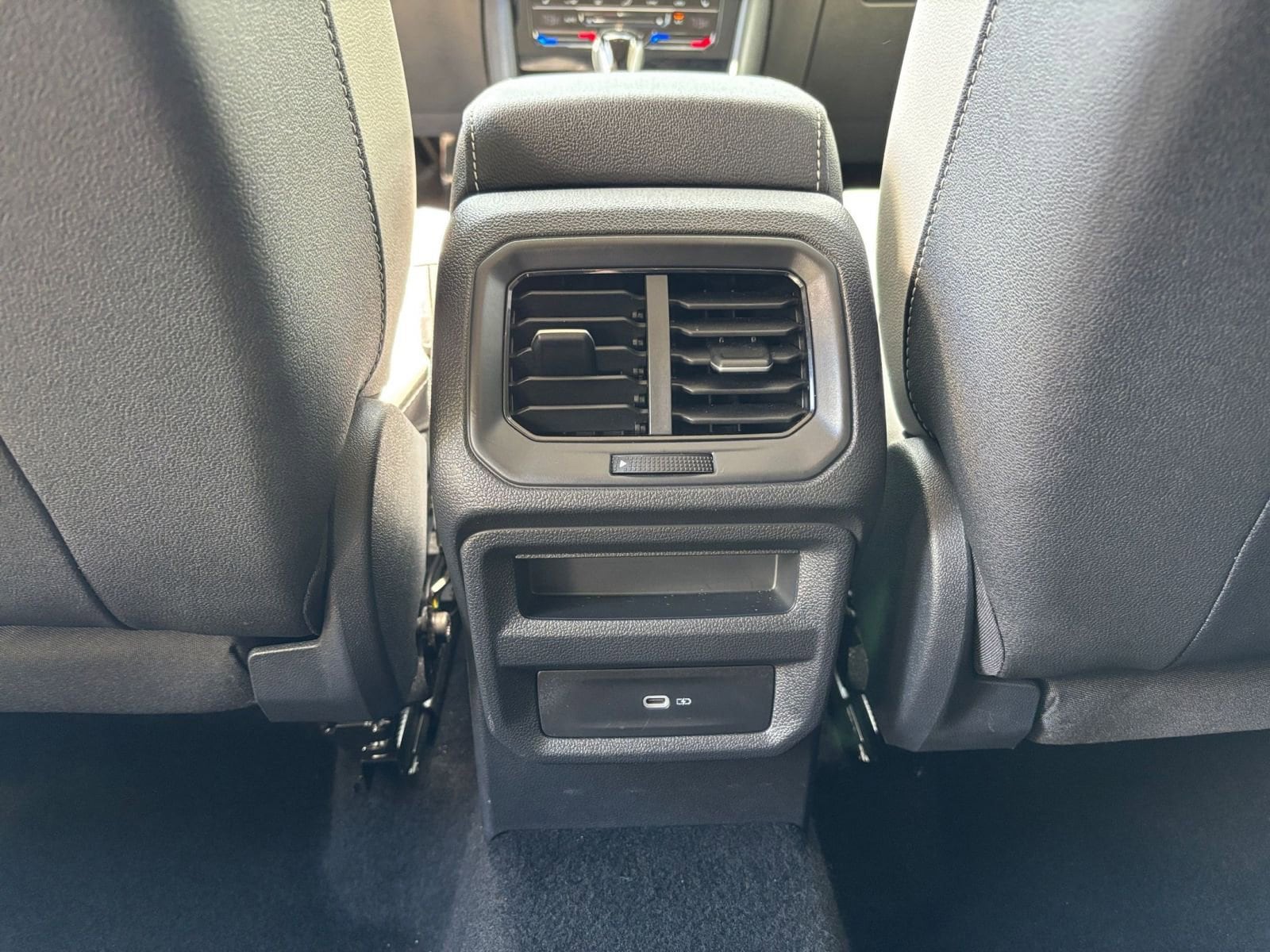 Thumbnail: 2025 Volkswagen Taos - 24