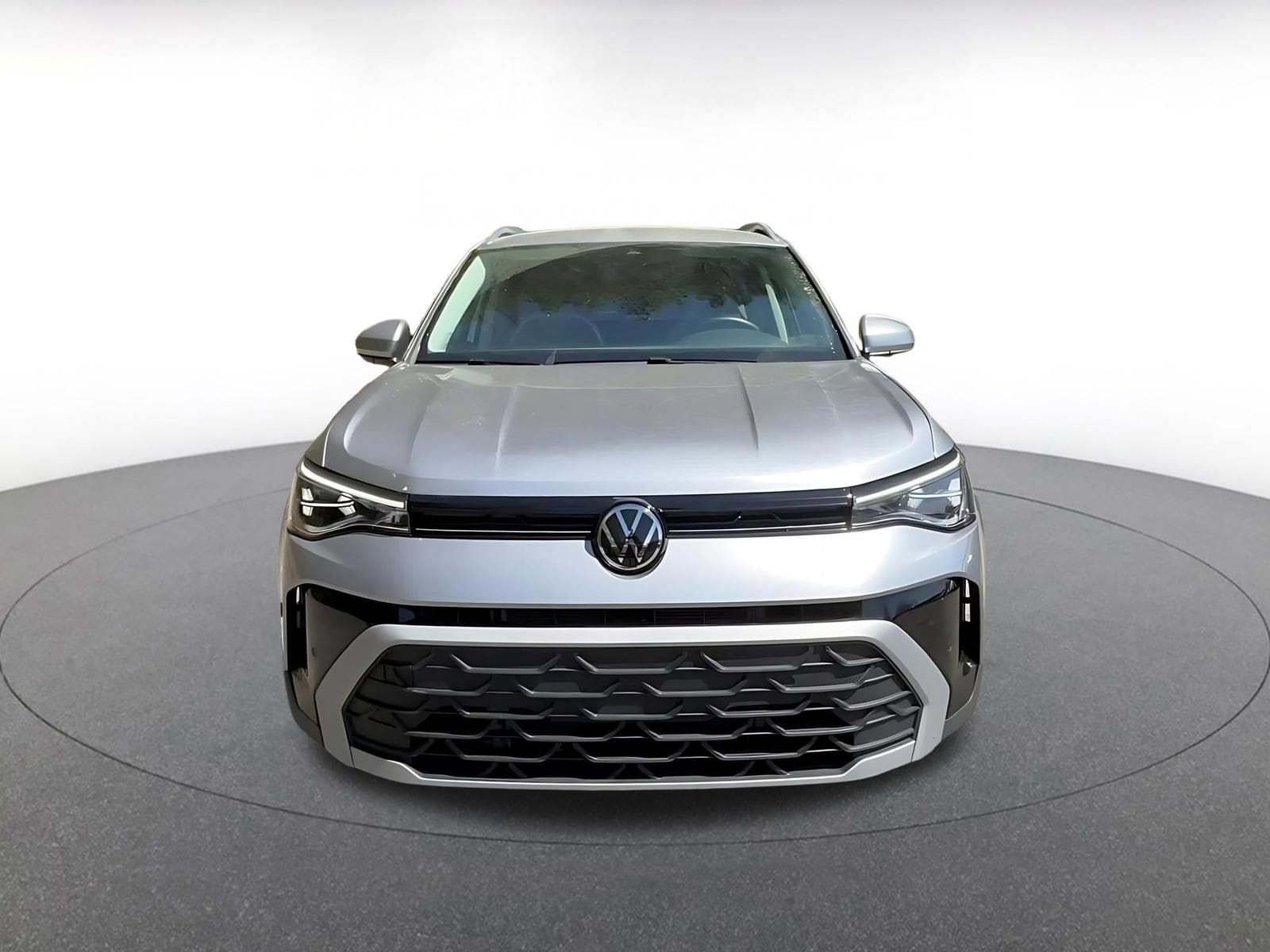 Thumbnail: 2025 Volkswagen Taos - 4