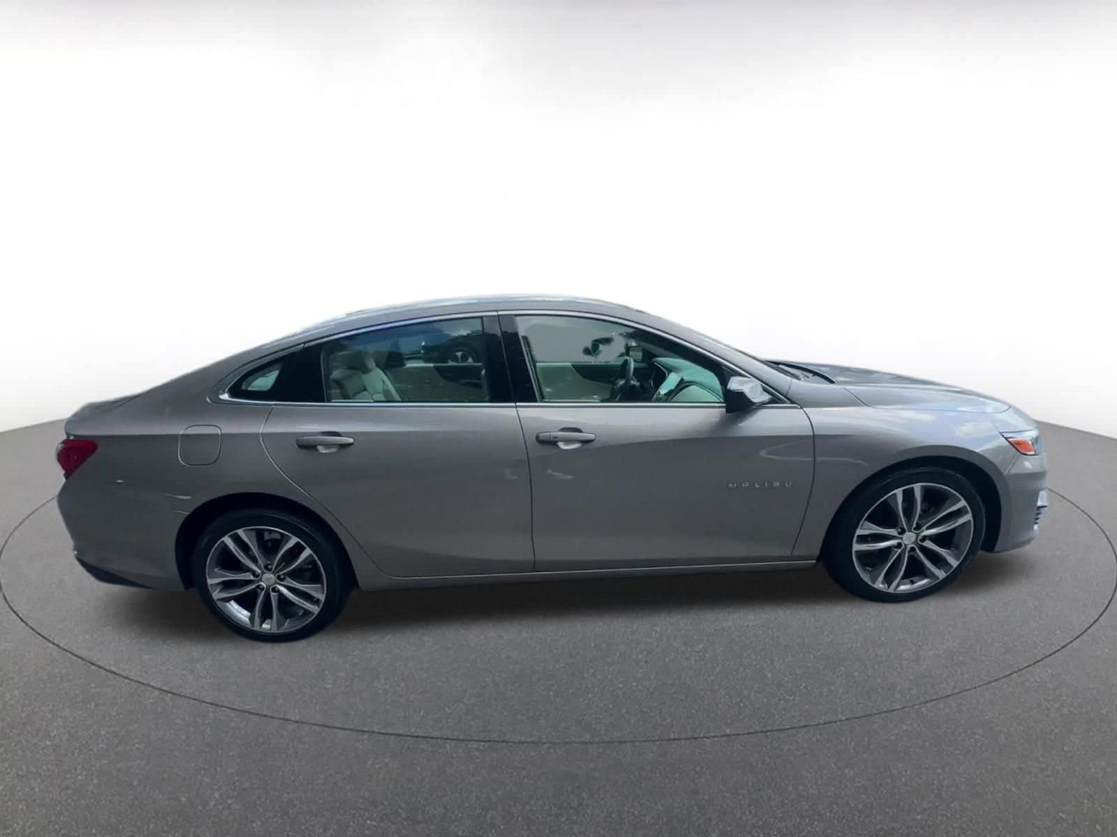 Thumbnail: 2024 Chevrolet Malibu - 16