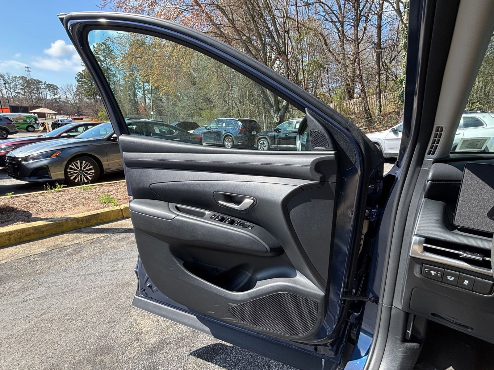 Thumbnail: 2025 Hyundai Tucson - 18