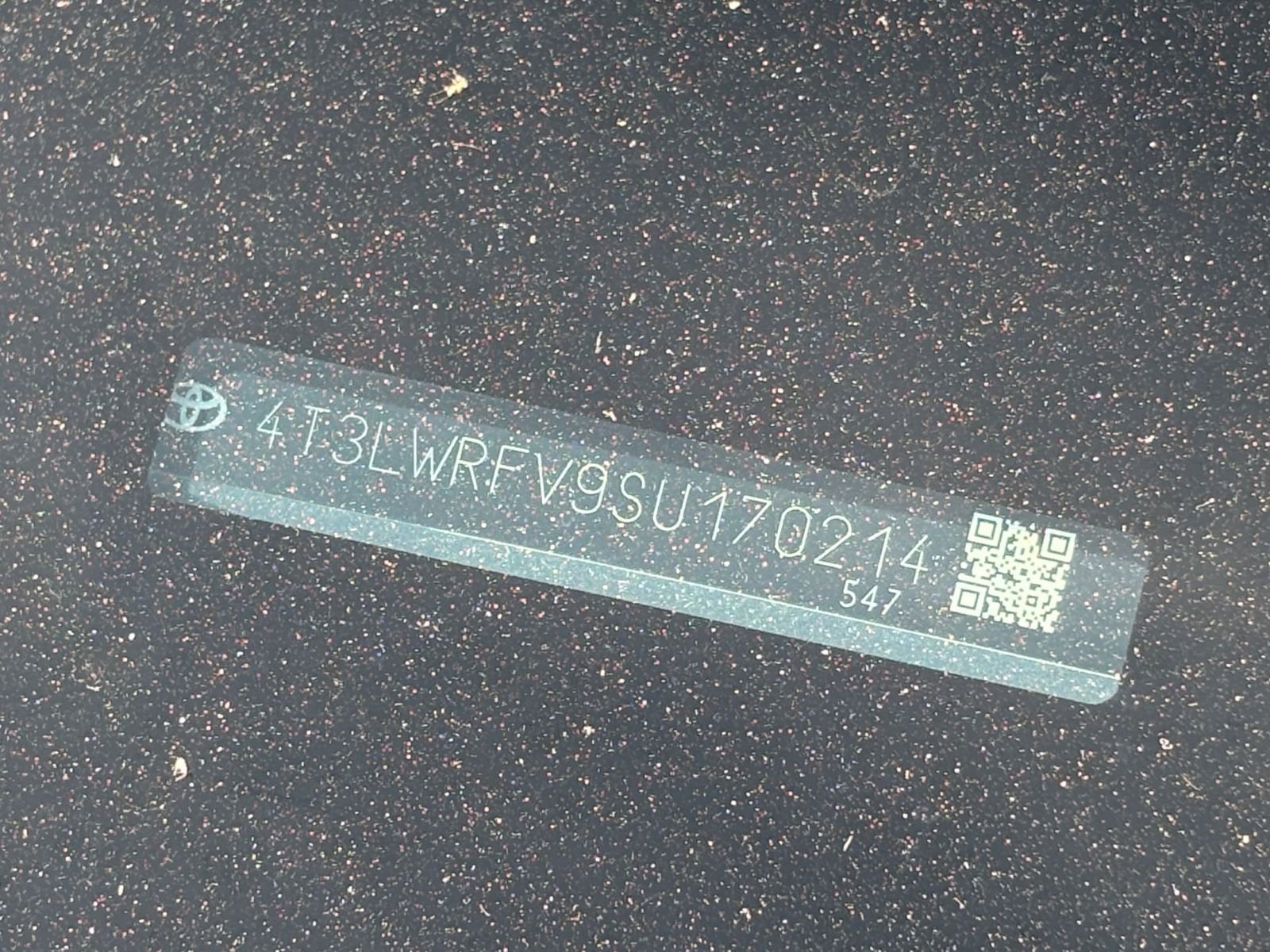 Thumbnail: 2025 Toyota RAV4 - 29