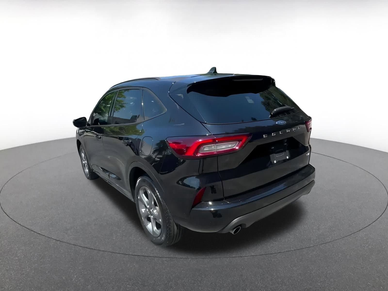 Thumbnail: 2024 Ford Escape - 11